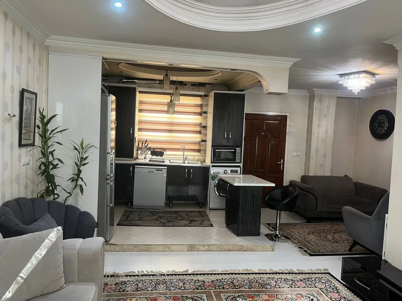 آپارتمان ۷۵ متری/فول امکانات/شیک/دو خوابه/ستارخان|فروش آپارتمان|تهران, طرشت|دیوار