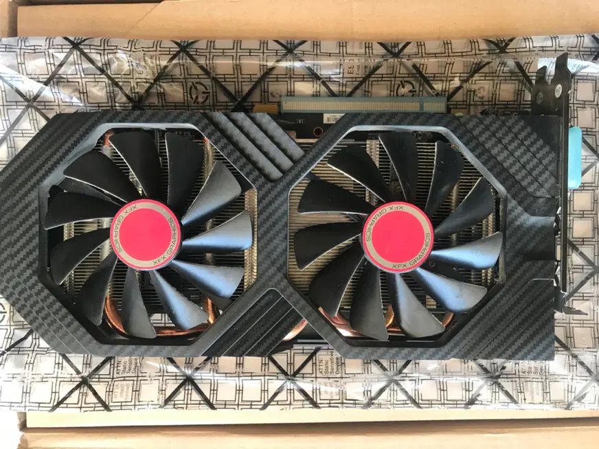 در حد نو RX580 XFX|قطعات و لوازم جانبی رایانه|اصفهان, سپاهان‌شهر|دیوار