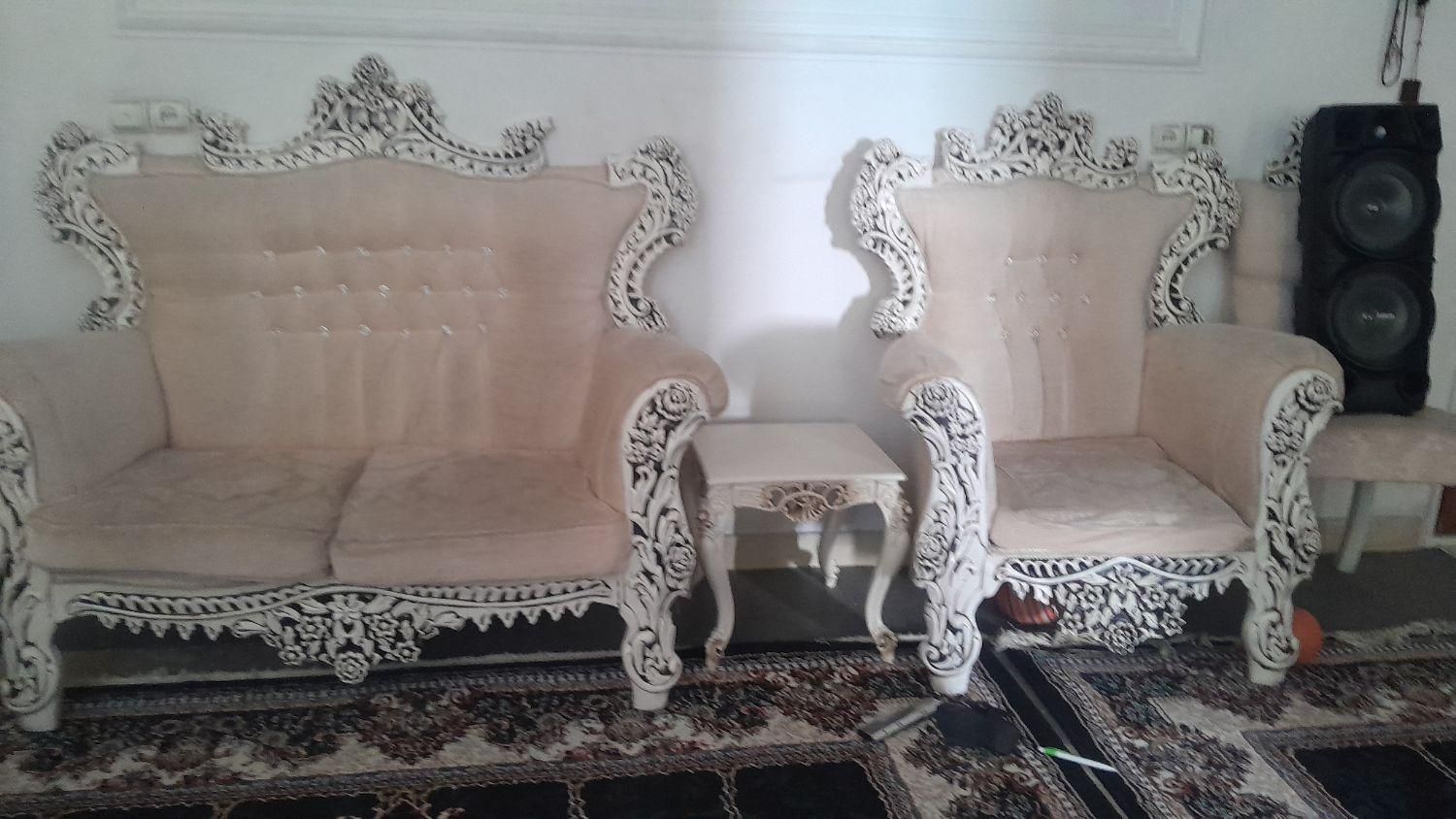 مبل ۹ نفره راحتی|مبلمان خانگی و میز عسلی|گلستان (تهران), |دیوار