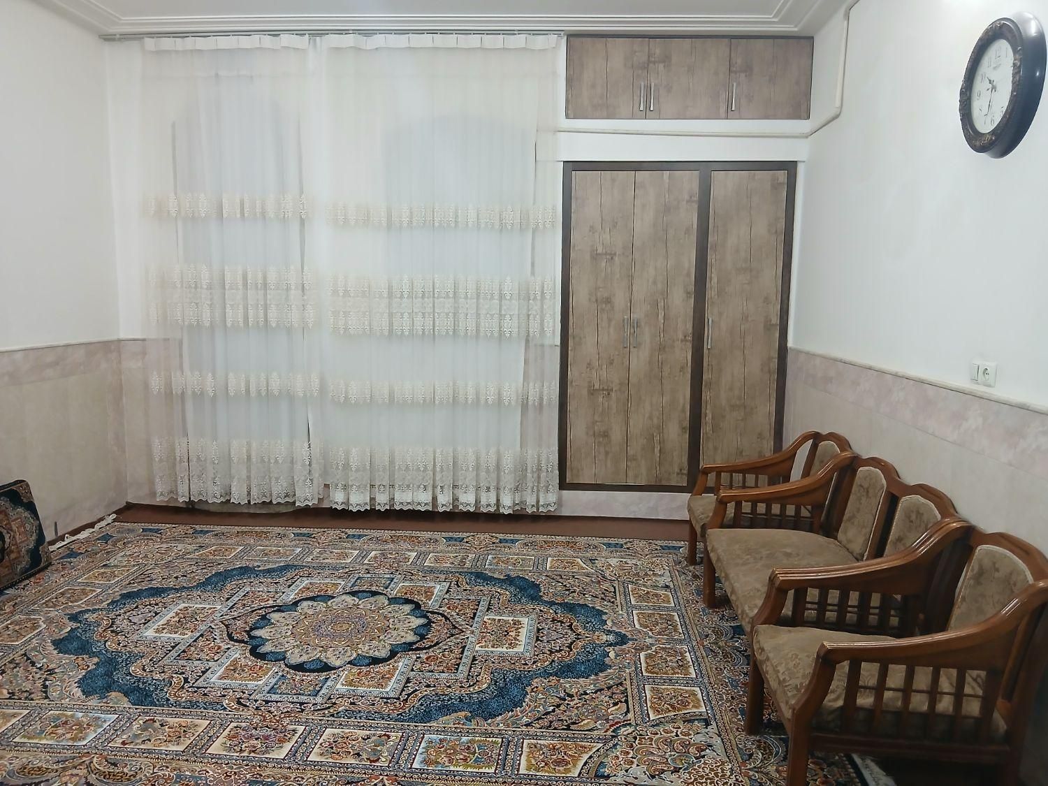 فروش خانه دوطبقه راه جدا مناسب برا دوخانوار|فروش خانه و ویلا|قم, محمد آباد|دیوار