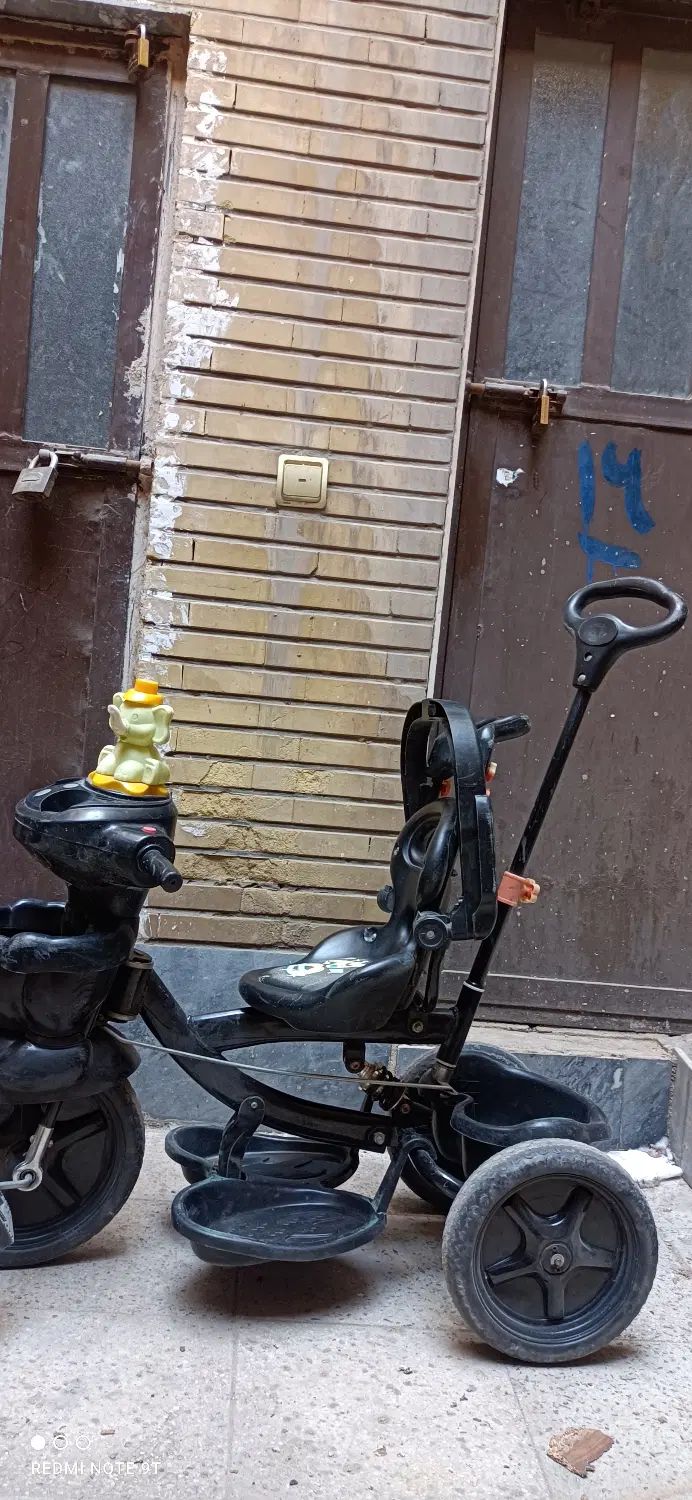 سه چرخه روهروهک اسکوتر تاب کامیون بلدوزر|دوچرخه، اسکیت، اسکوتر|کرج, شاهین‌ویلا|دیوار