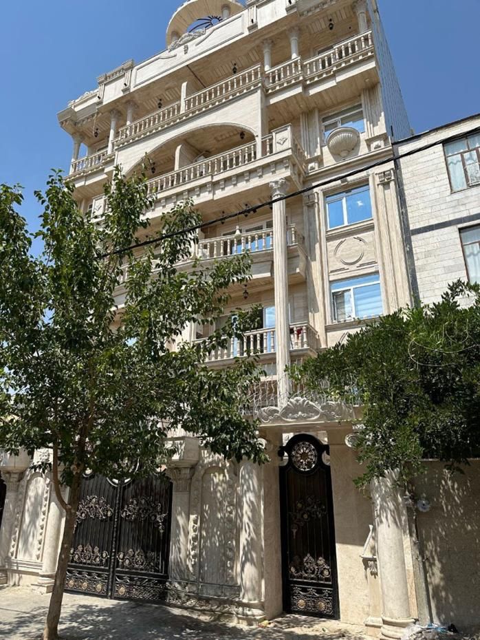 فروش آپارتمان ۲۷۰ متری ۴ خوابه بر اصلی بلوار بهشت|فروش آپارتمان|بروجرد, |دیوار