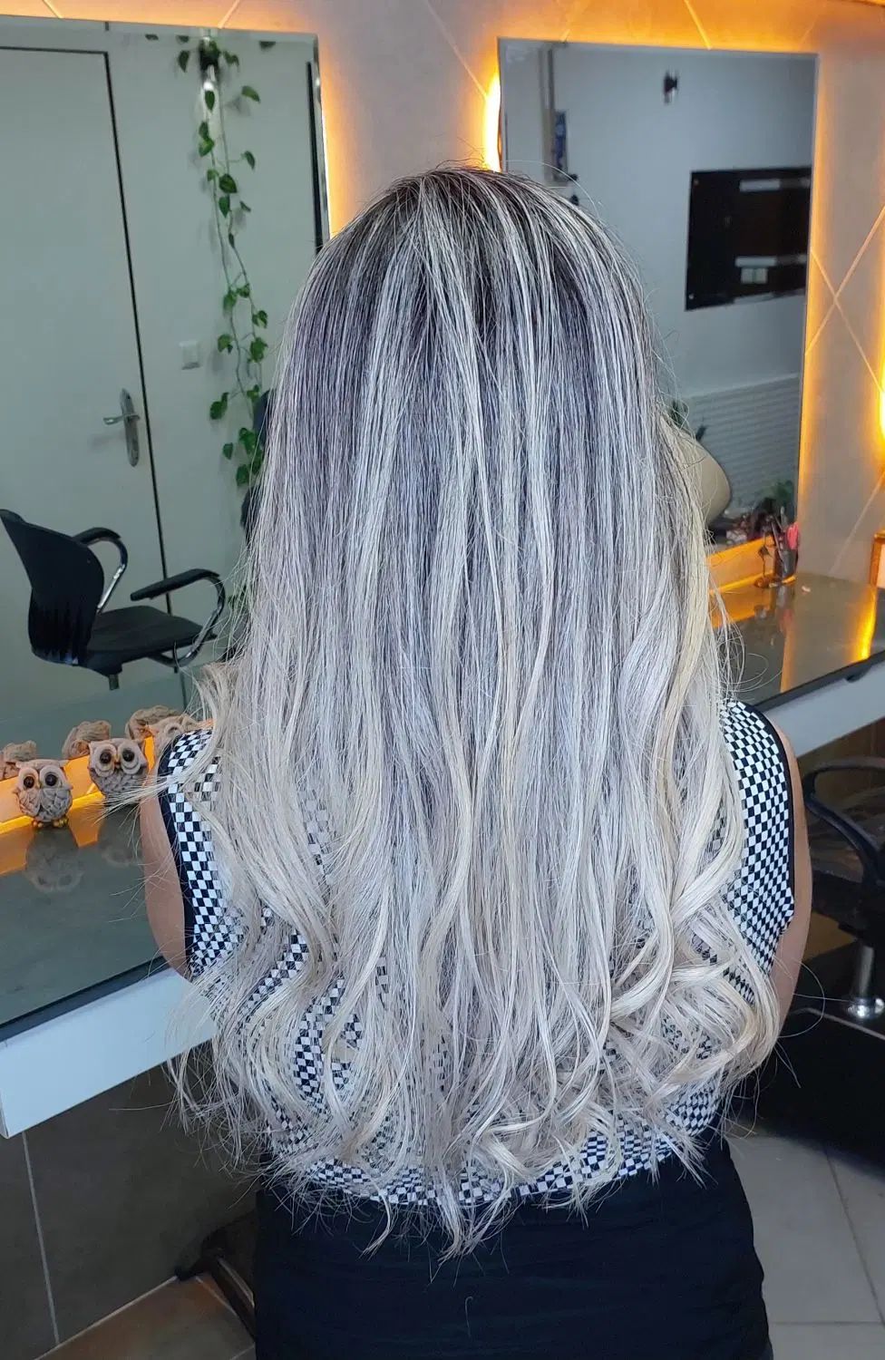 اجرای جدیدترین تکنیک‌های رنگ و رنگ آمبره ،بالیاژ|خدمات آرایشگری و زیبایی|رشت, گلسار|دیوار