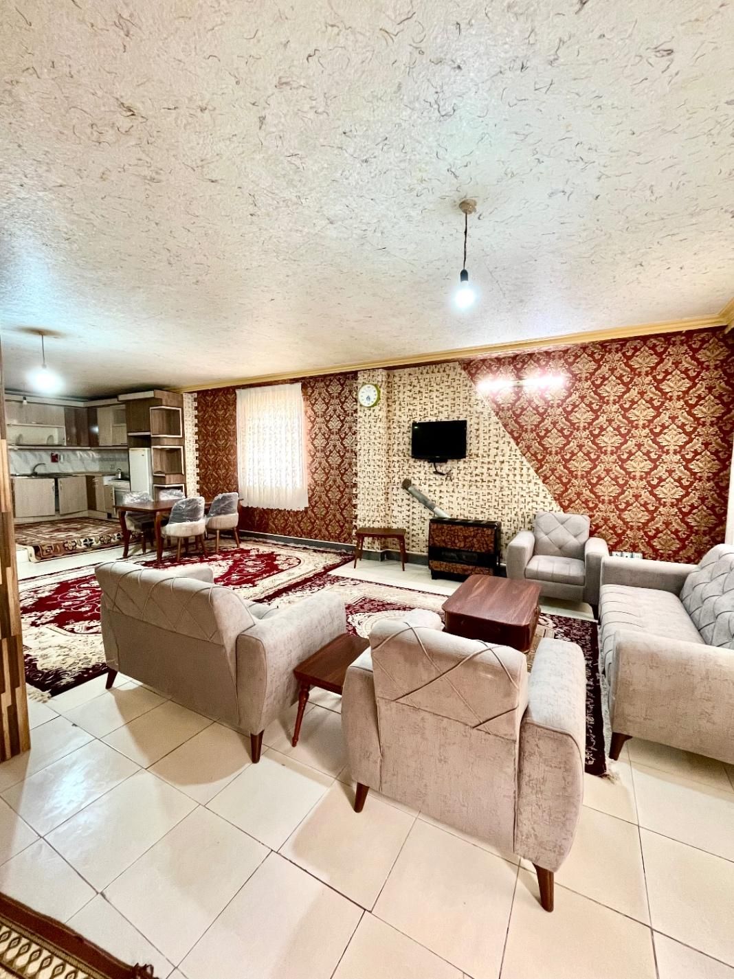 اجازه روزانه/شبانه/هفتگی/ویلای سه خواب هشت تخته|اجارهٔ کوتاهمدت آپارتمان و سوئیت|سرعین, |دیوار