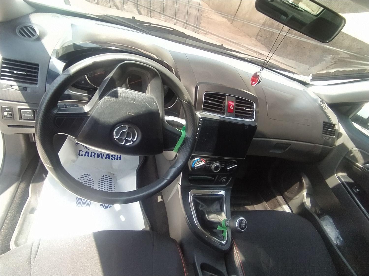 برلیانس H330 دنده‌ای 1500cc، مدل ۱۳۹۶ طلا|خودرو سواری و وانت|ایلام, |دیوار