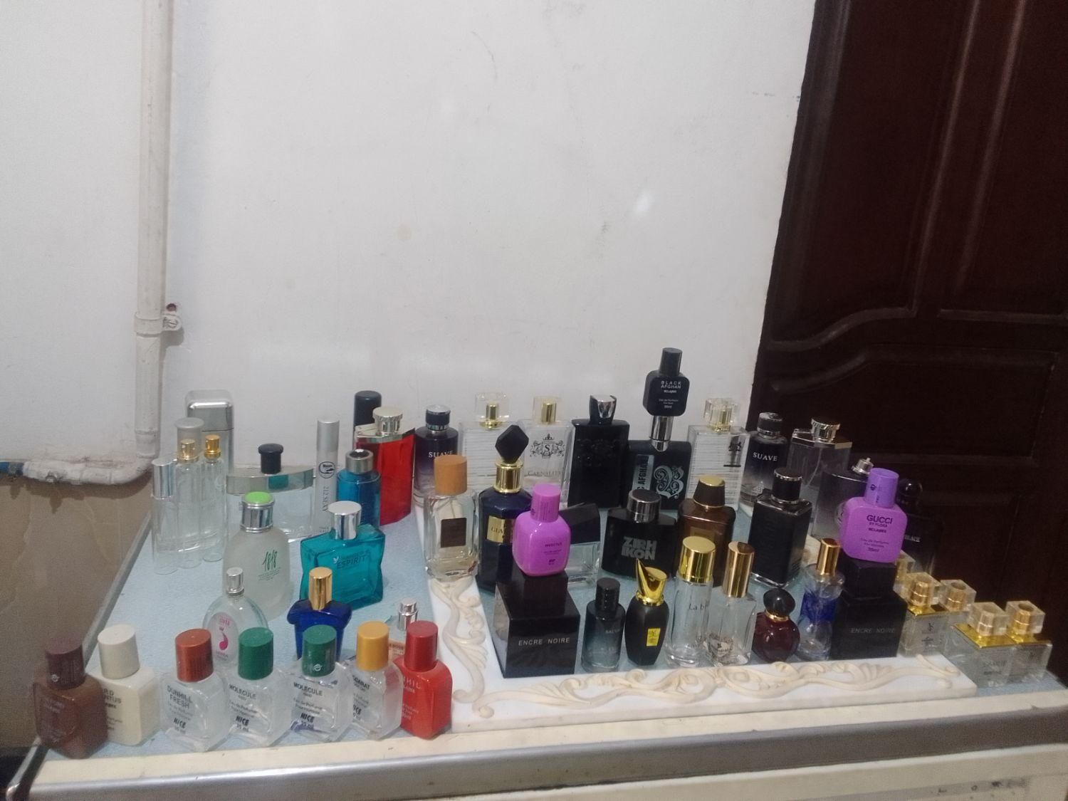 تعدادی شیشه عطر و ادکلن|آرایشی، بهداشتی، درمانی|تهران, شمیران‌نو|دیوار