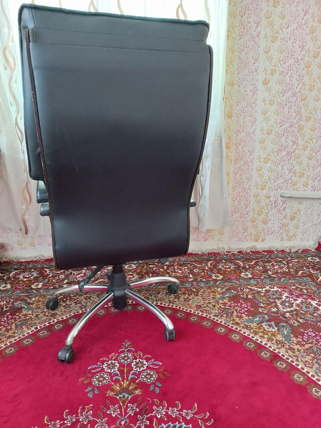 صندلی مدیریت و میز کامپیوتر|صندلی و نیمکت|قزوین, |دیوار