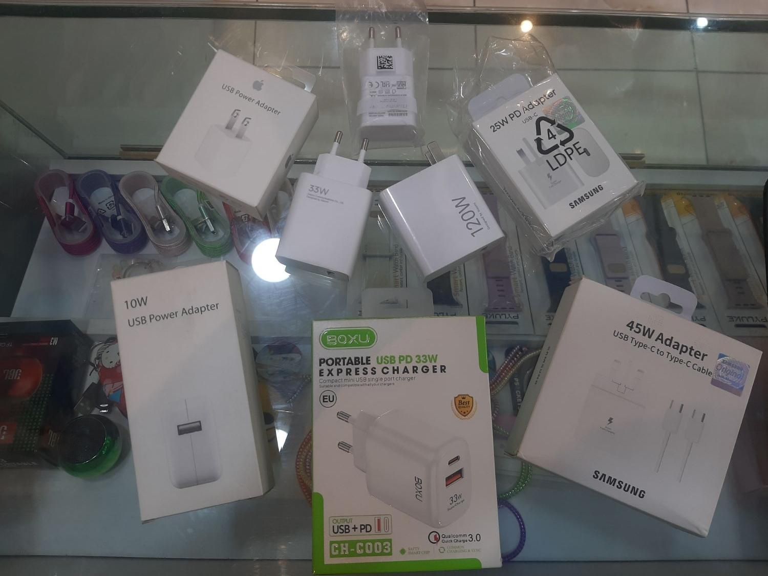 انواع کله شارژ های اورجینال|لوازم جانبی موبایل و تبلت|تبریز, |دیوار