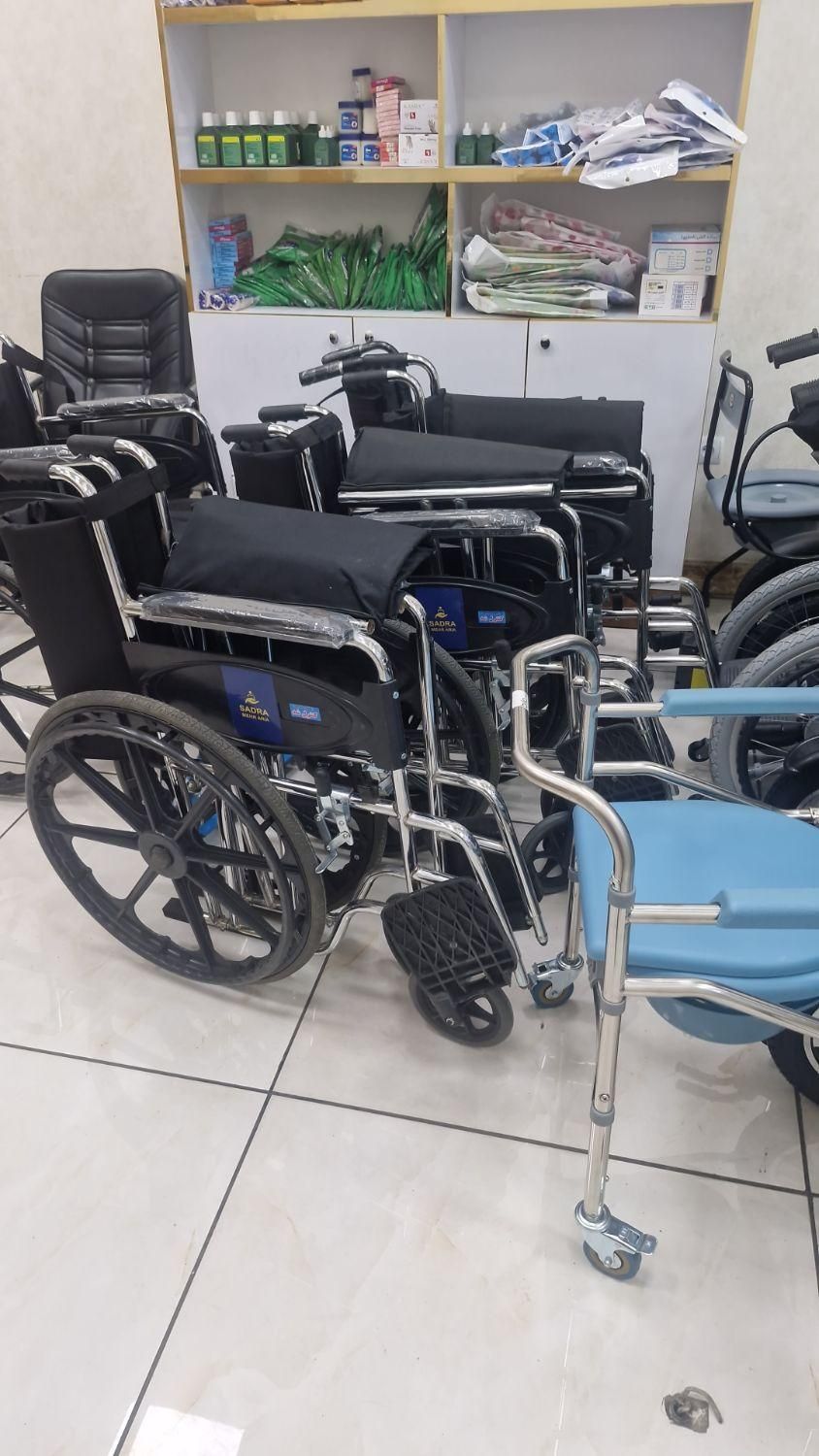 رنگینه ویلچر تاشو|آرایشی، بهداشتی، درمانی|تبریز, |دیوار