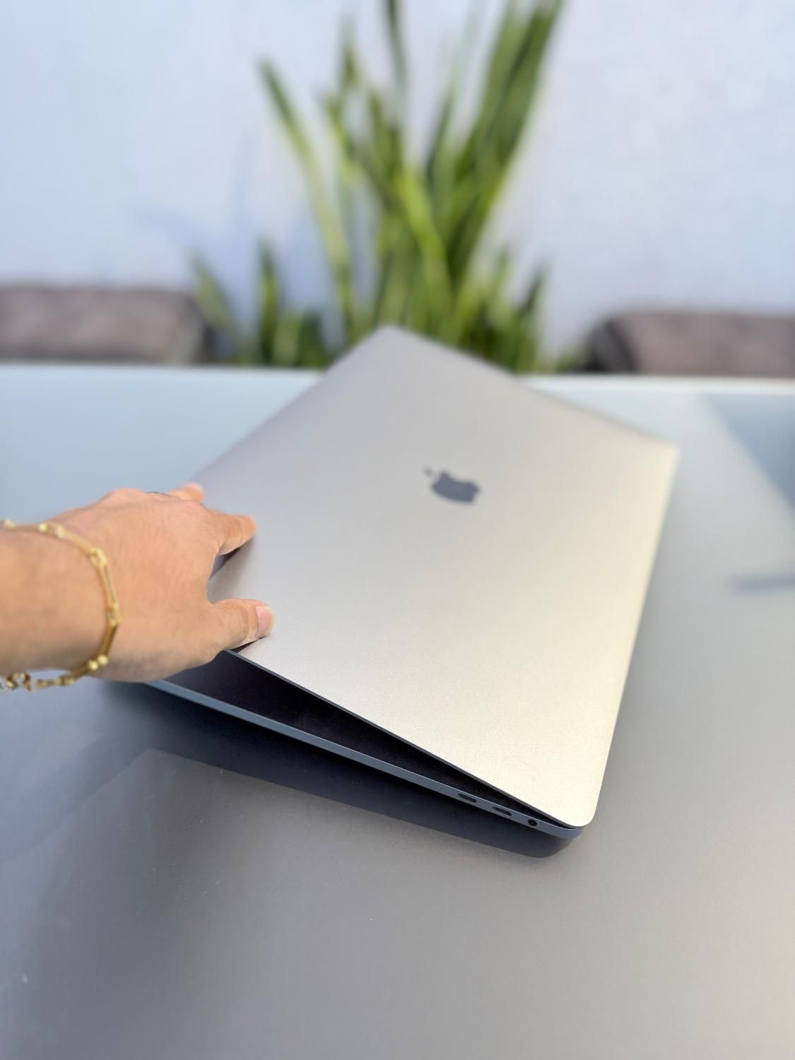 Mac book pro|رایانه همراه|اصفهان, مفتح|دیوار