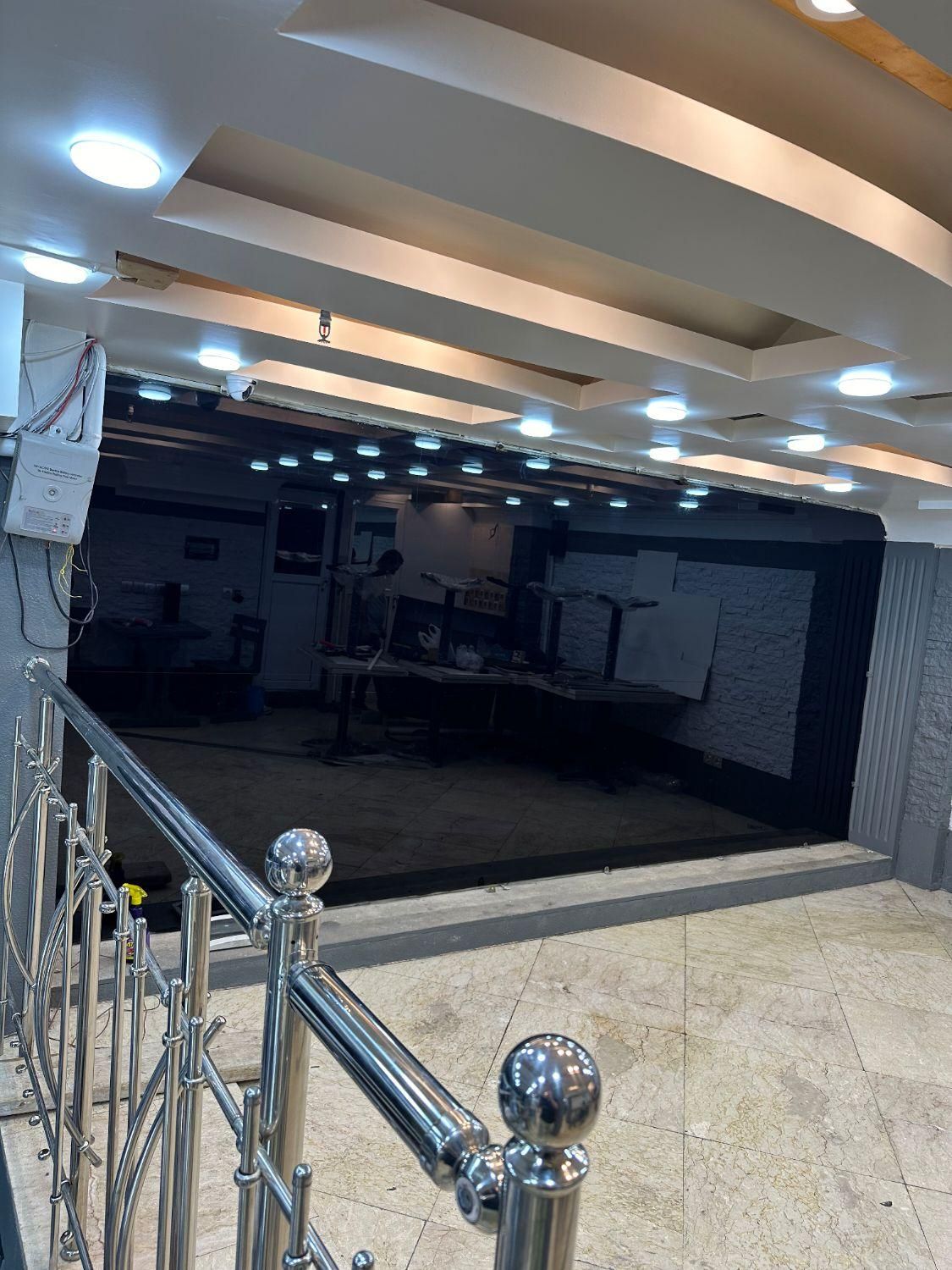 شیشه آیینه ای  دودی برچسب استیکر رفلکس|مصالح و تجهیزات ساختمان|تهران, ونک|دیوار