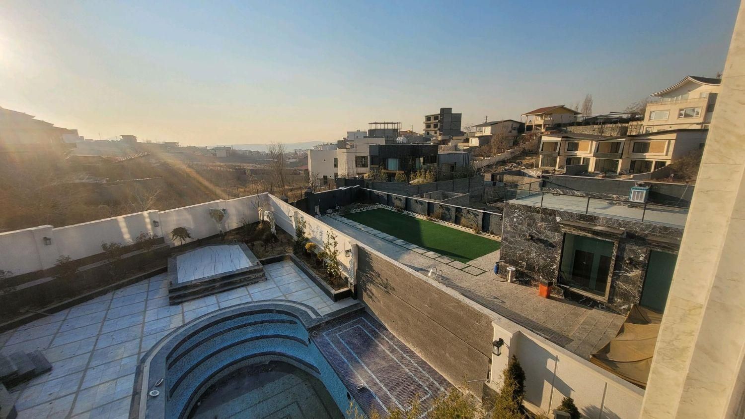 ویلای 630 متر 380 بنا در مهرآباد رودهن|فروش خانه و ویلا|رودهن, |دیوار