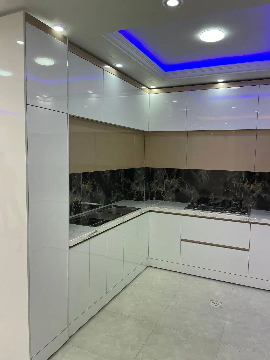 ساخت و اجرای انواع کابینت‌وکمددیواری MDF.decorland|خدمات پیشه و مهارت|ایذه, |دیوار