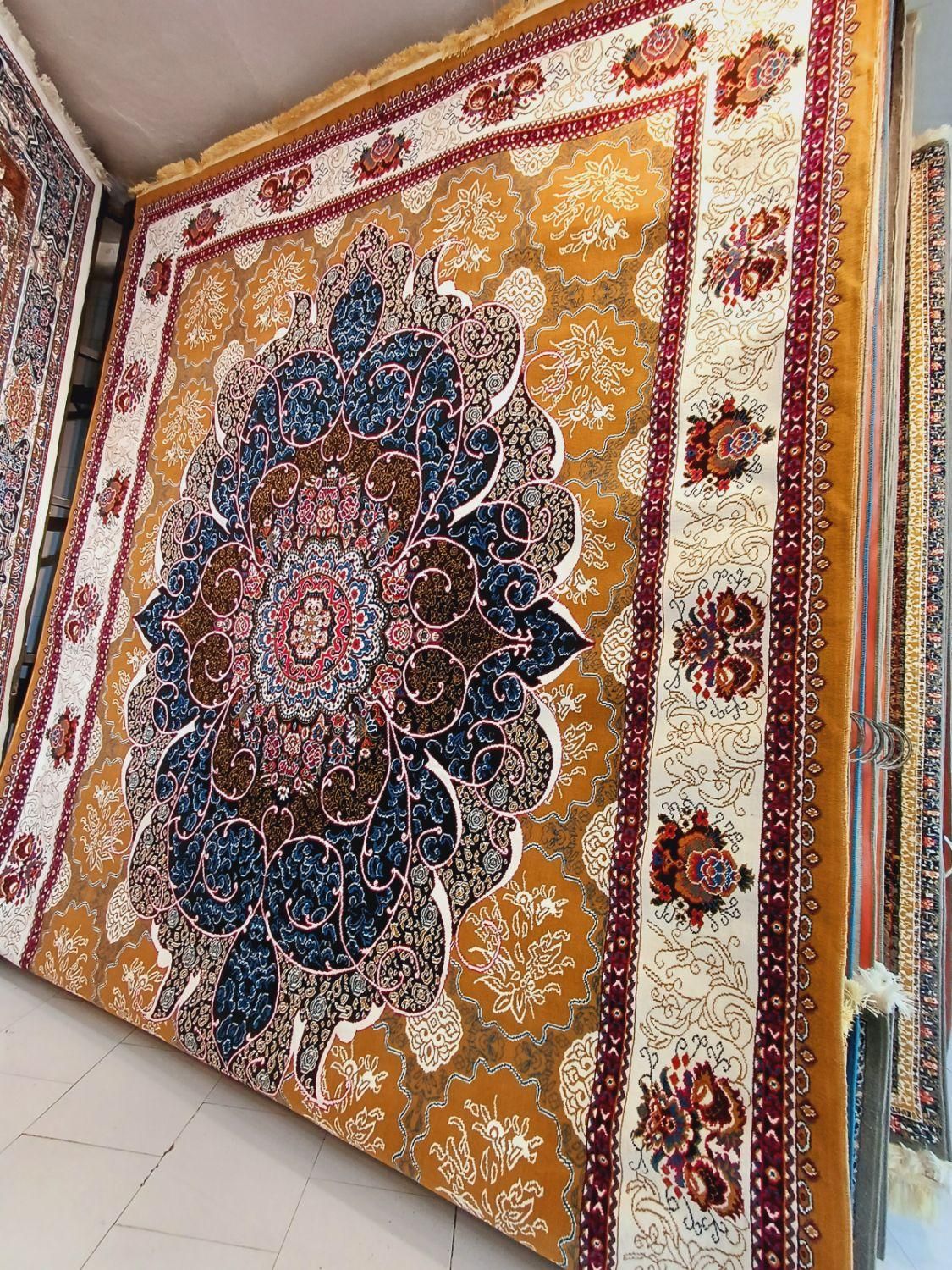 فرش پارادایس۱۲متری طرح۷۰۰شانه ۲۰نمونه انبارتکانی|فرش|مشهد, طلاب|دیوار