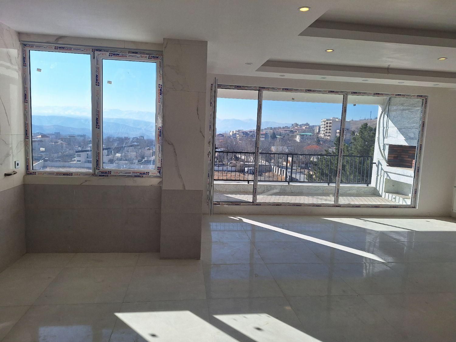 240 متر ۴خواب نوساز مرکز شهر/رو به باغات|فروش آپارتمان|دماوند, گیلاوند|دیوار