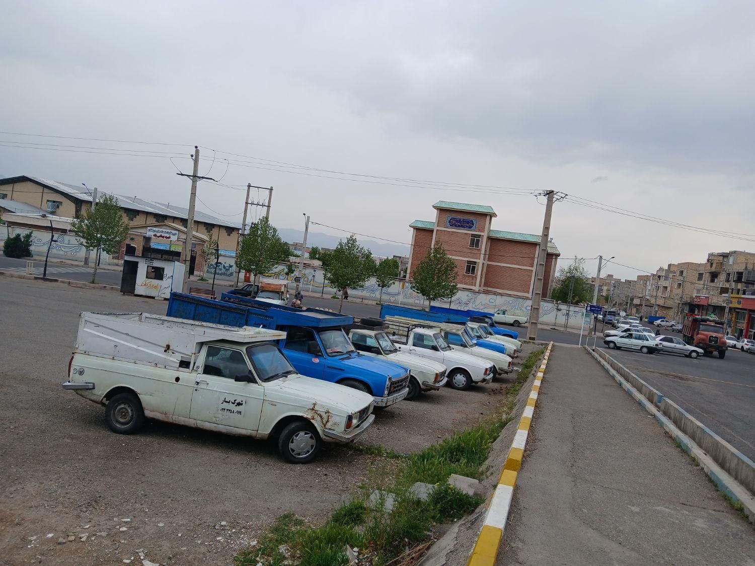 وانت نیسان کامیونت بار وباربری شهرک|خدمات حمل و نقل|زنجان, |دیوار