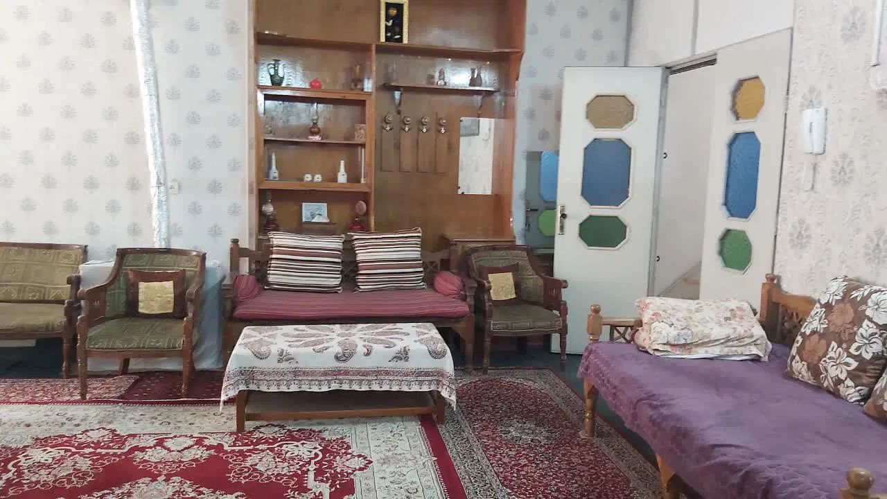 اپارتمان ۱۰۰ متر تک خواب/بلوار داسار/مترو شهرری|فروش آپارتمان|ری, حمزه‌آباد|دیوار