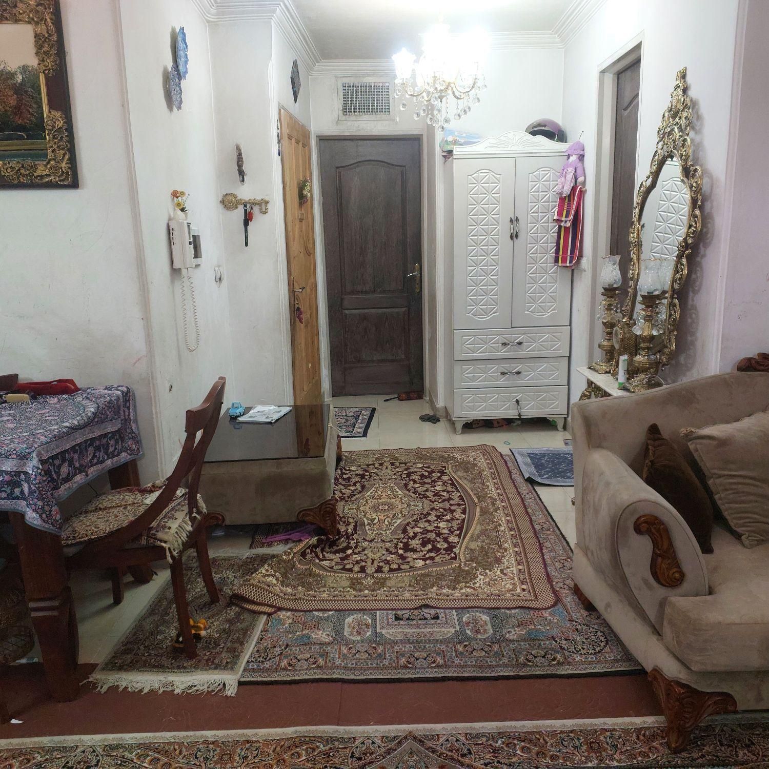 اجاره آپارتمان ۶۴ متری ۱ خوابه در شهرک امام خمینی|اجارهٔ آپارتمان|تهران, شهرک امام خمینی|دیوار