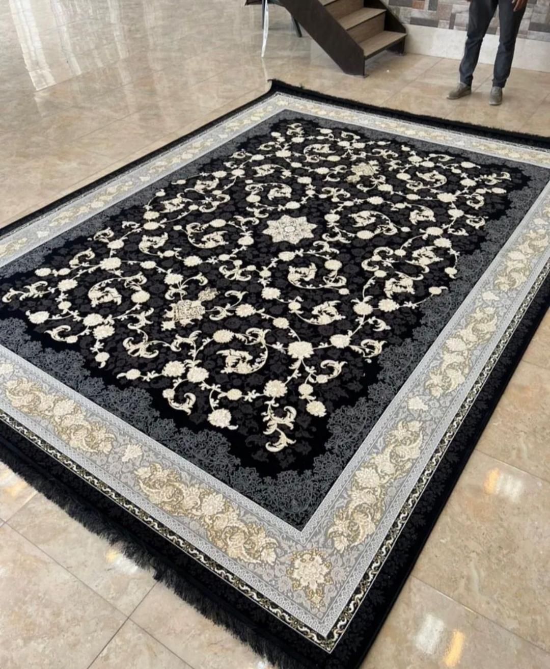 آقای فرش شعبه شیراز 700و1000و1200و1500شانه|فرش|شیراز, شهرک سراج‎|دیوار