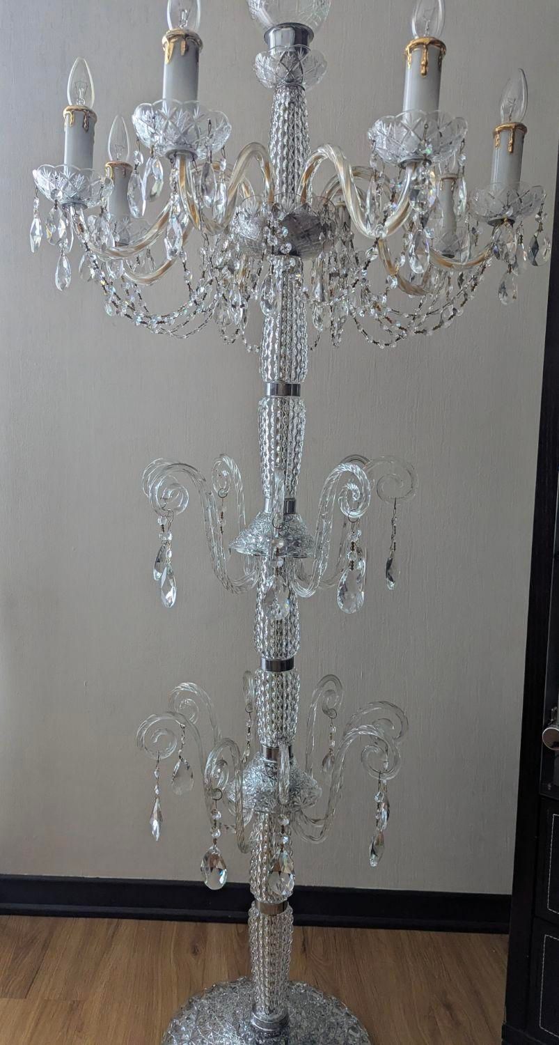 آباژور کنار سالنی کریستال ۳ طبقه ۸ شاخه لاله دار|چراغ خواب و آباژور|تهران, پاسداران|دیوار