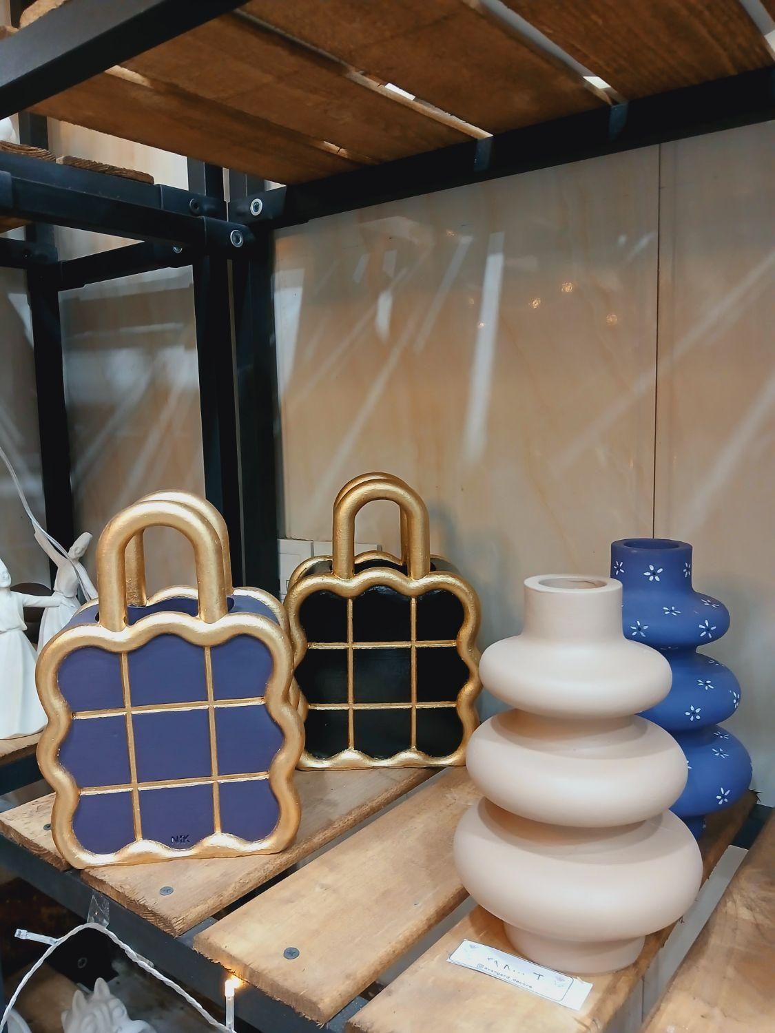 تنوع گلدانهای مدرن و خاص|مجسمه، تندیس، ماکت|تهران, خاک سفید|دیوار