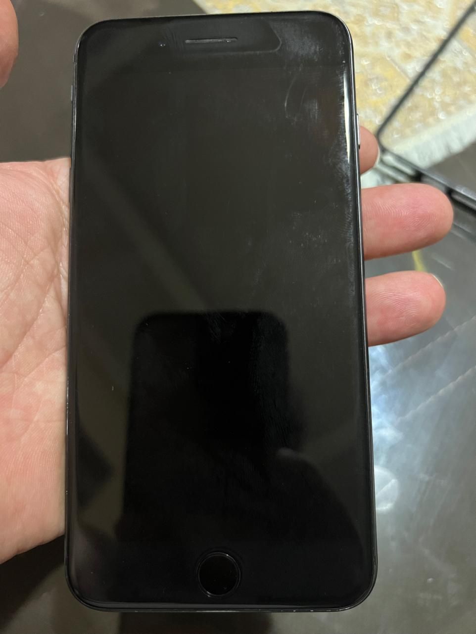 اپل iPhone 8 Plus با حافظهٔ ۲۵۶ گیگابایت|موبایل|تهران, ستارخان|دیوار