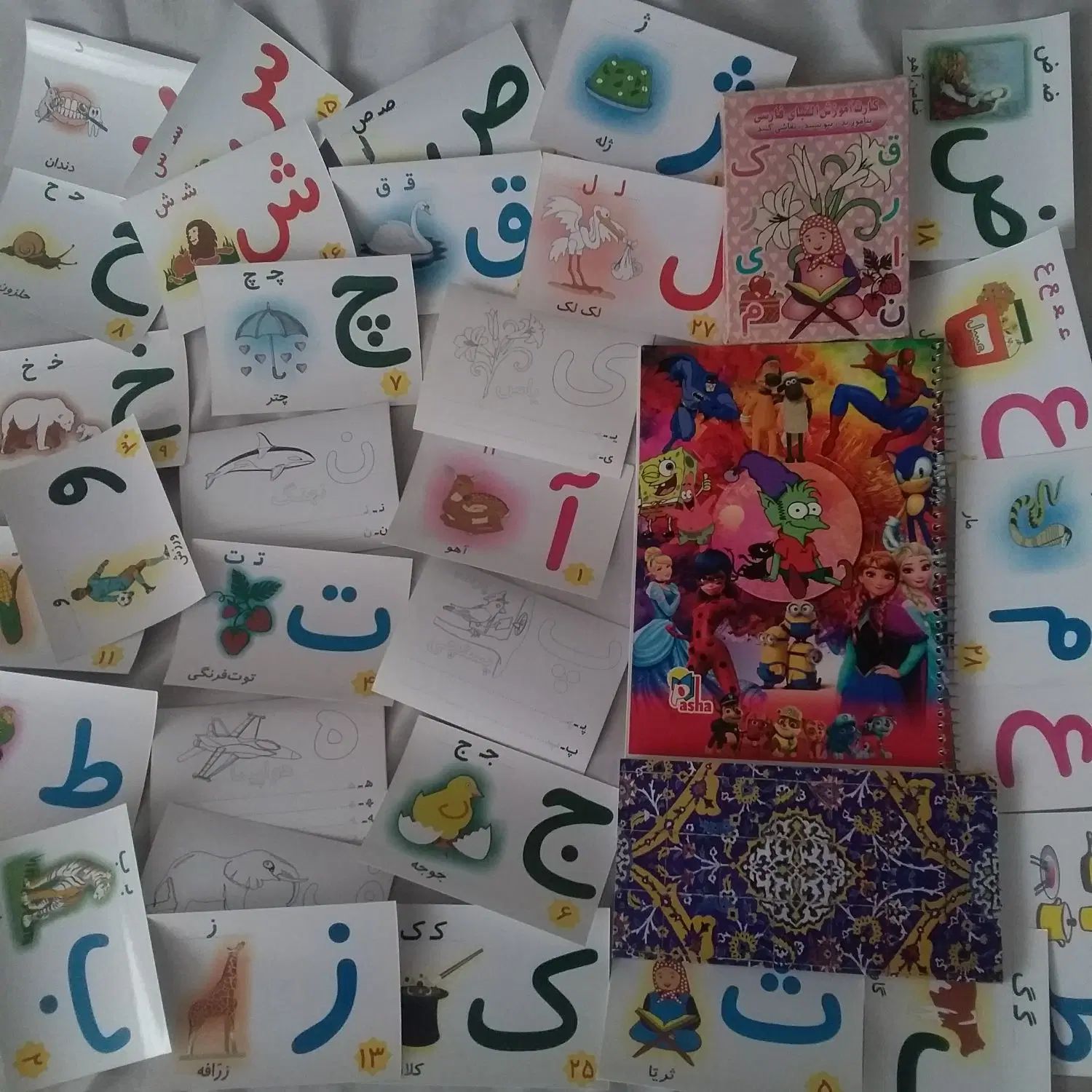 دفترهشتادبرگ سیمی فانتزی به همراه کارت آموزش الفبا|لوازم التحریر|اردبیل, |دیوار