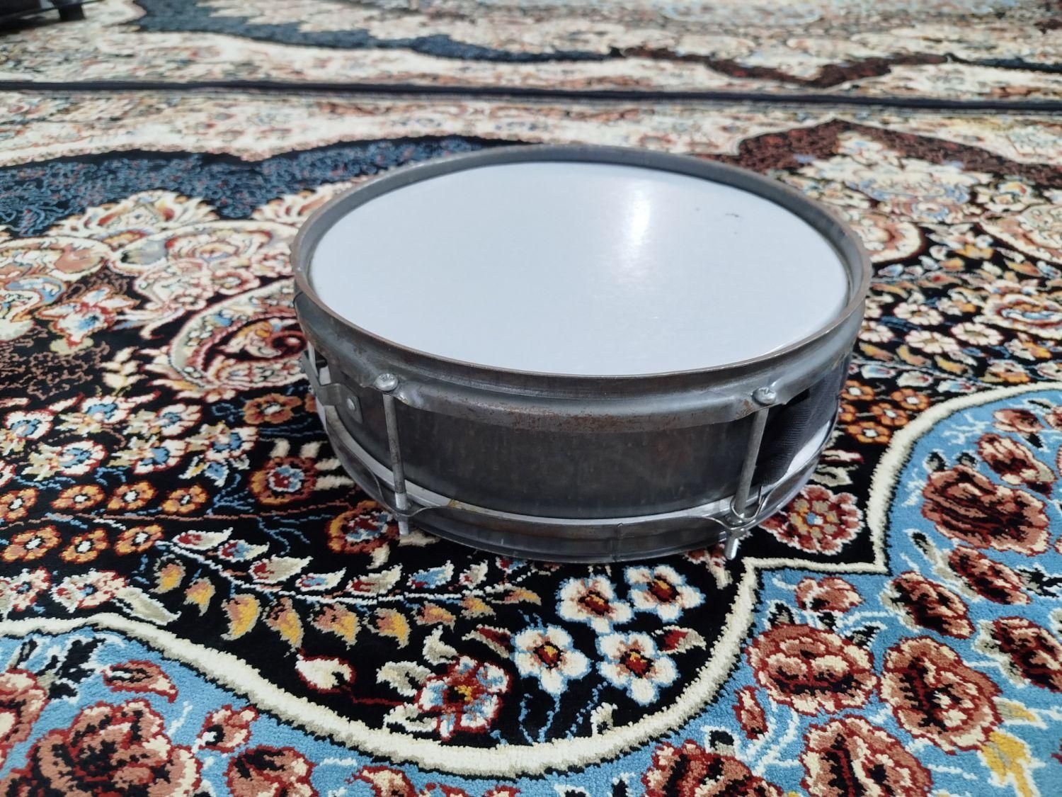 طبل|درام و پرکاشن|کاشمر, |دیوار