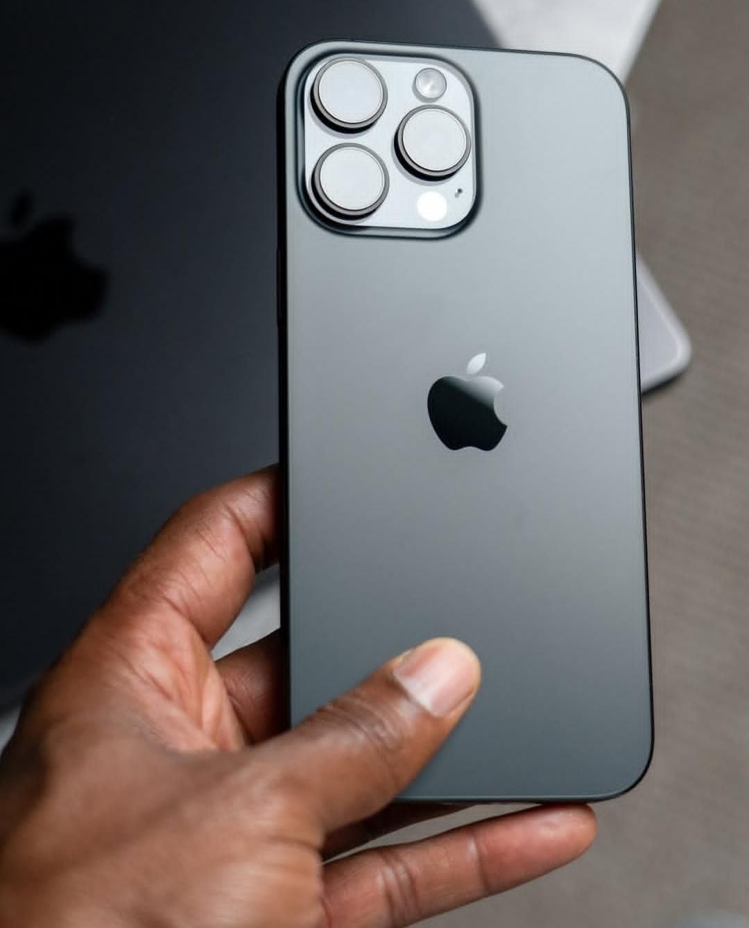 اپل iPhone 15 Pro Max با حافظهٔ ۲۵۶ گیگابایت|موبایل|بهبهان, |دیوار