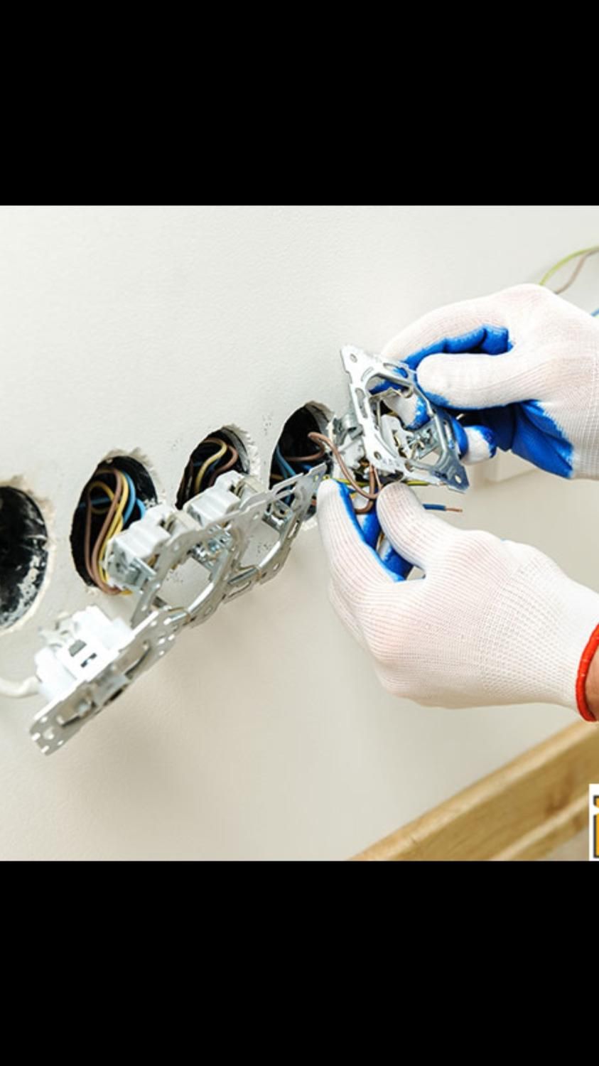 برقکار برق سیم کشی رفع اتصال نصب کلید،پریز روشنایی|خدمات پیشه و مهارت|کرمان, |دیوار