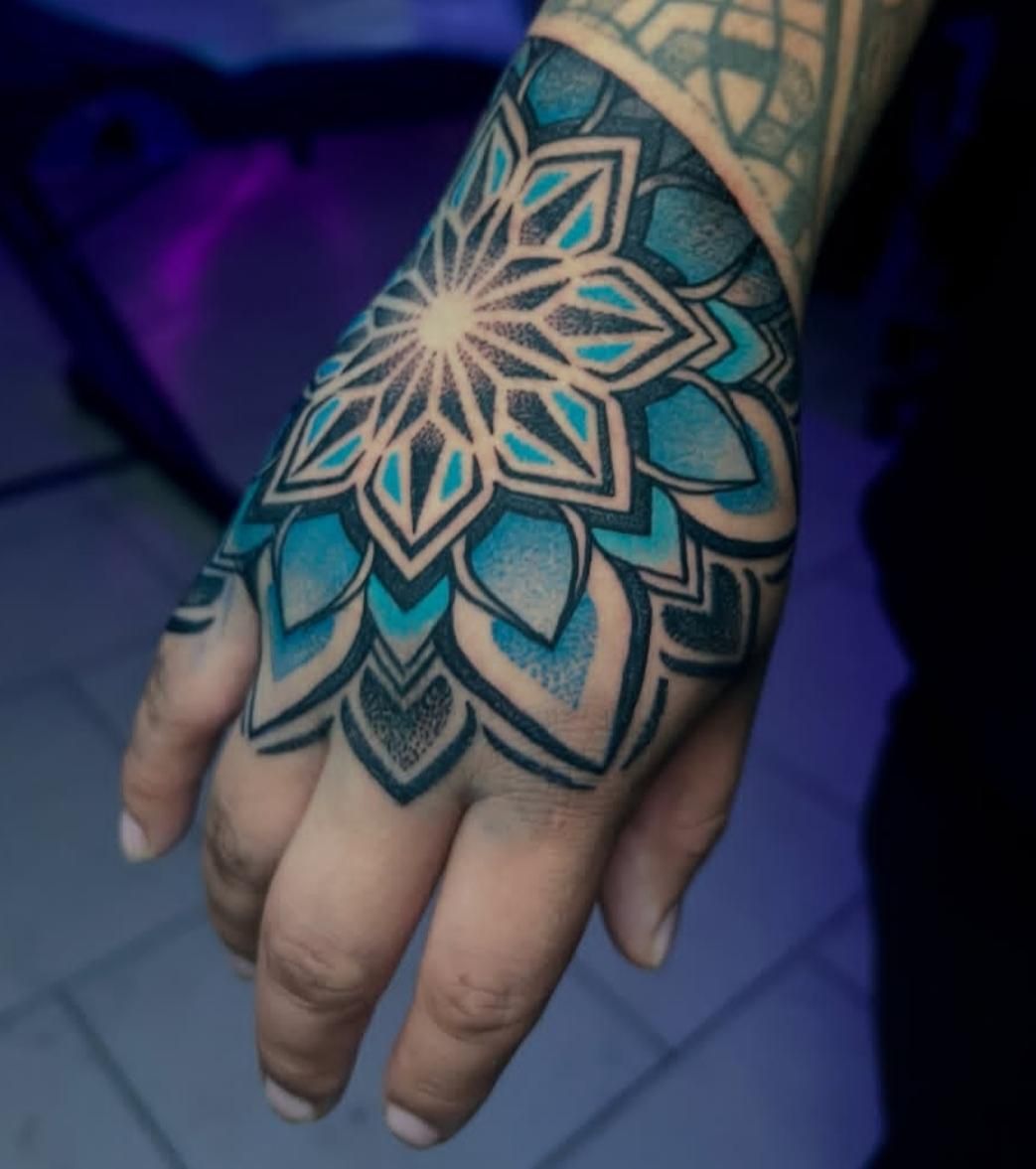 تاتو بدن آقایان|خدمات آرایشگری و زیبایی|سنندج, |دیوار