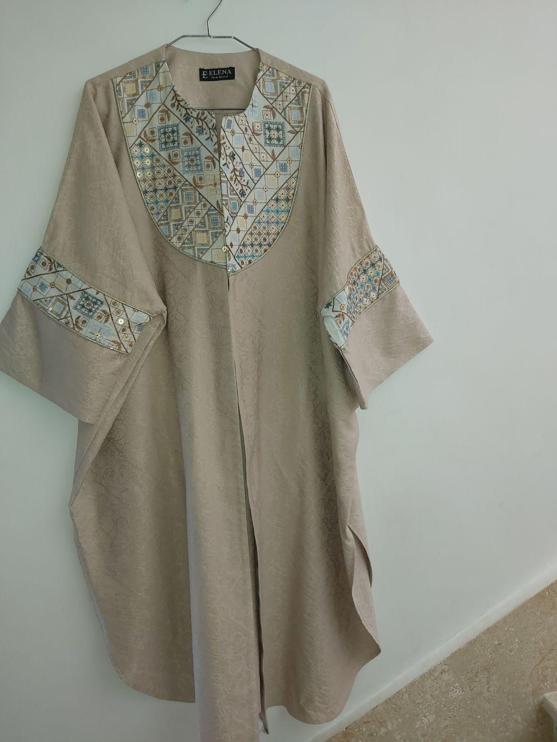 مانتو عبایی مزونی|لباس|میانه, |دیوار