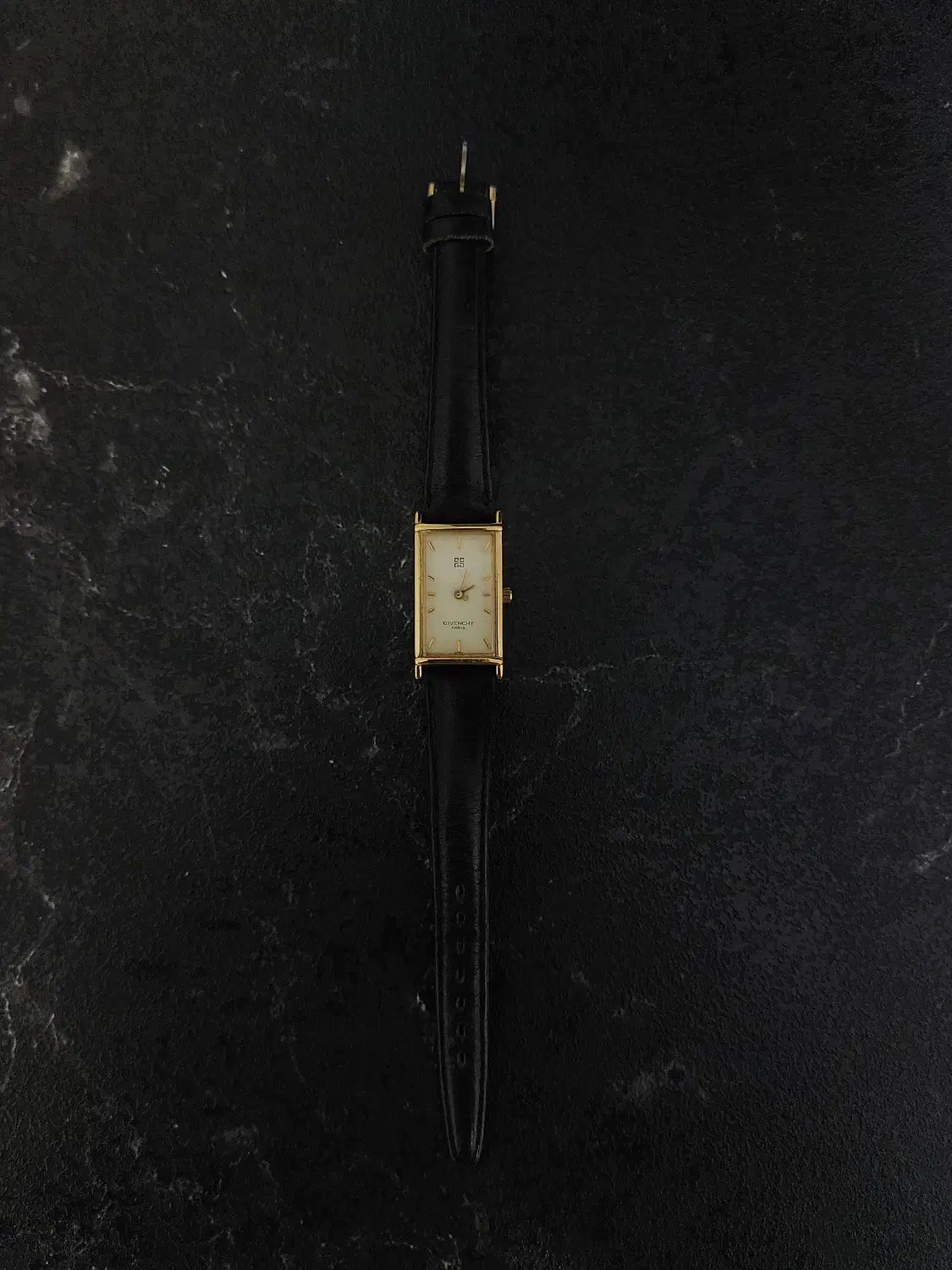 ساعت زنانه GIVENCHY|ساعت|تهران, جماران (نیاوران)|دیوار