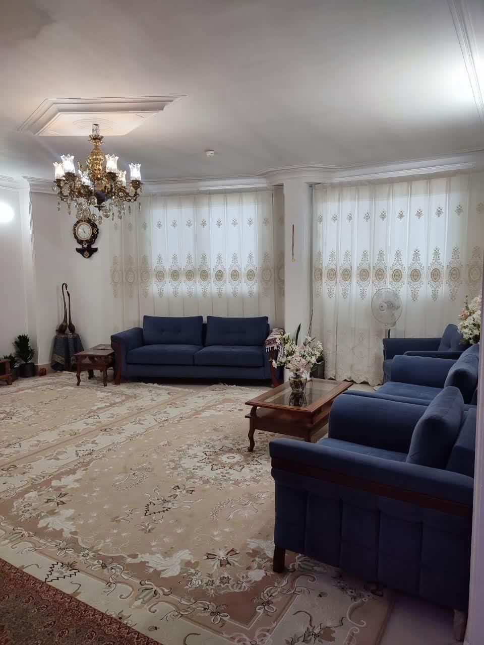 آپارتمان/۱۰۲متری/۲خوابه/جمهوری|فروش آپارتمان|قم, میرزائیه|دیوار
