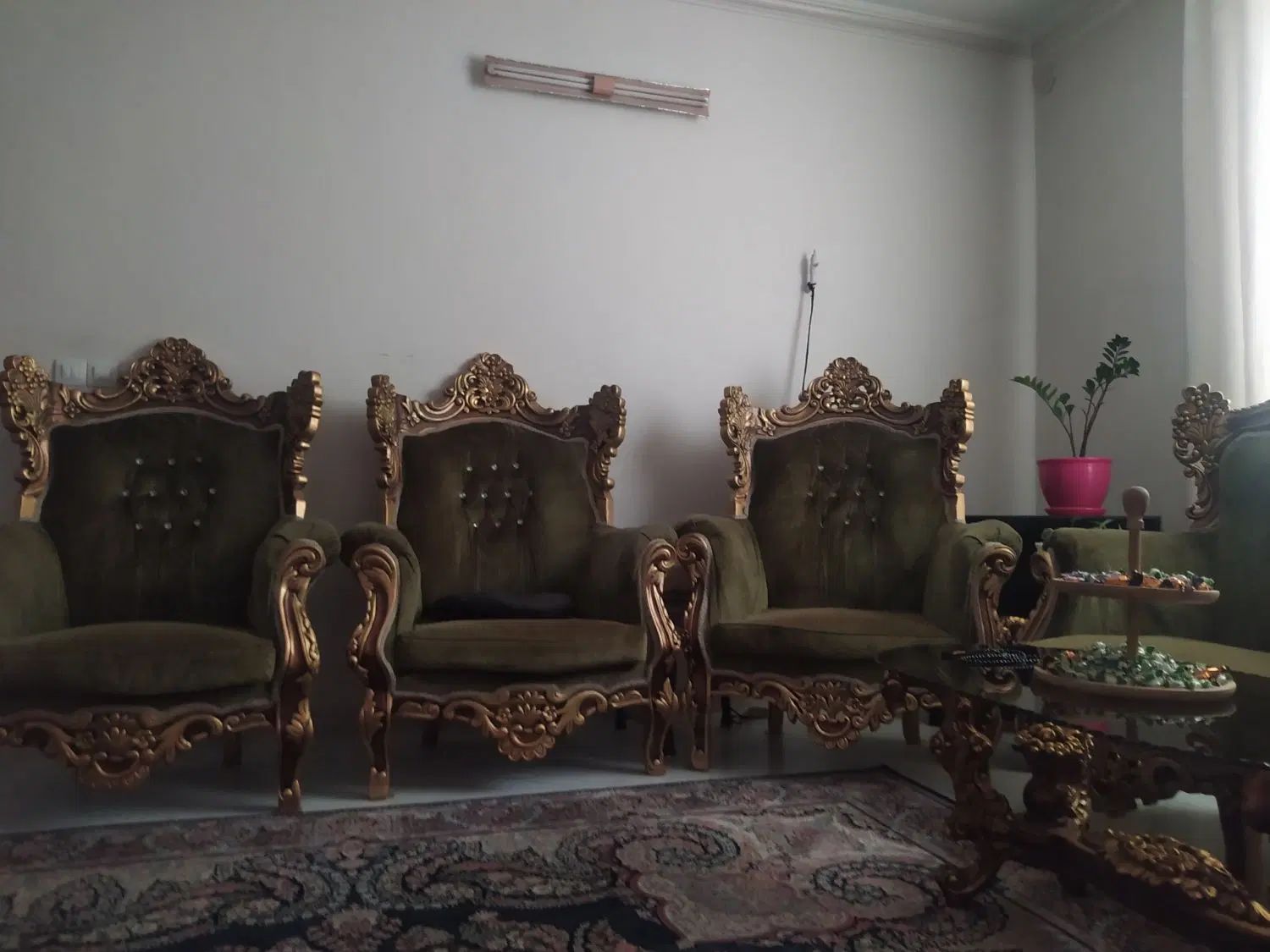 یک دست مبل استیل نه نفره  وتخت ودراور|مبلمان خانگی و میز عسلی|تهران, بهمن یار|دیوار