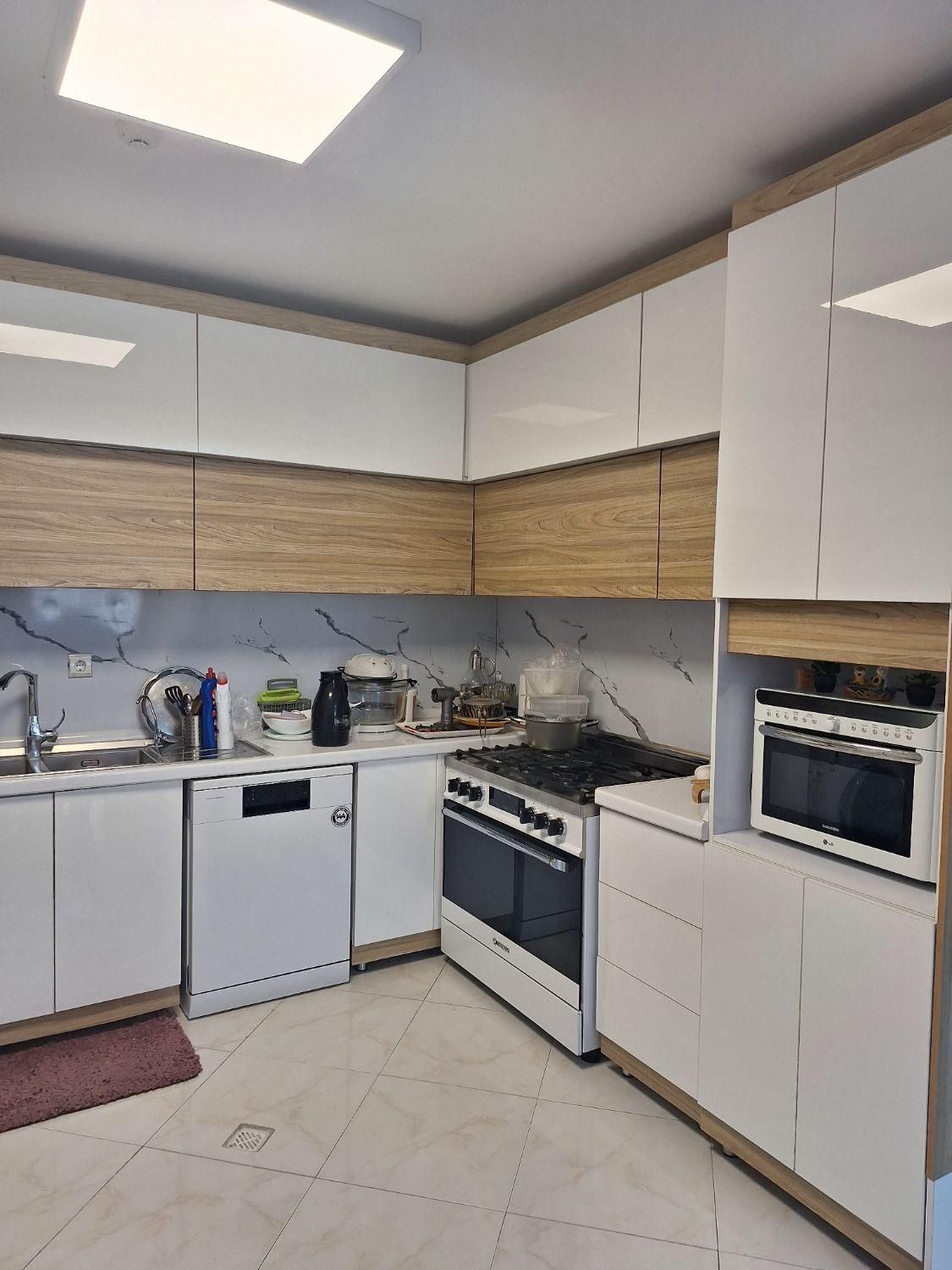 فروش آپارتمان ۱۱۰ متری ۲ خوابه در مخابرات|فروش آپارتمان|شاهین‌شهر, پاسداران|دیوار