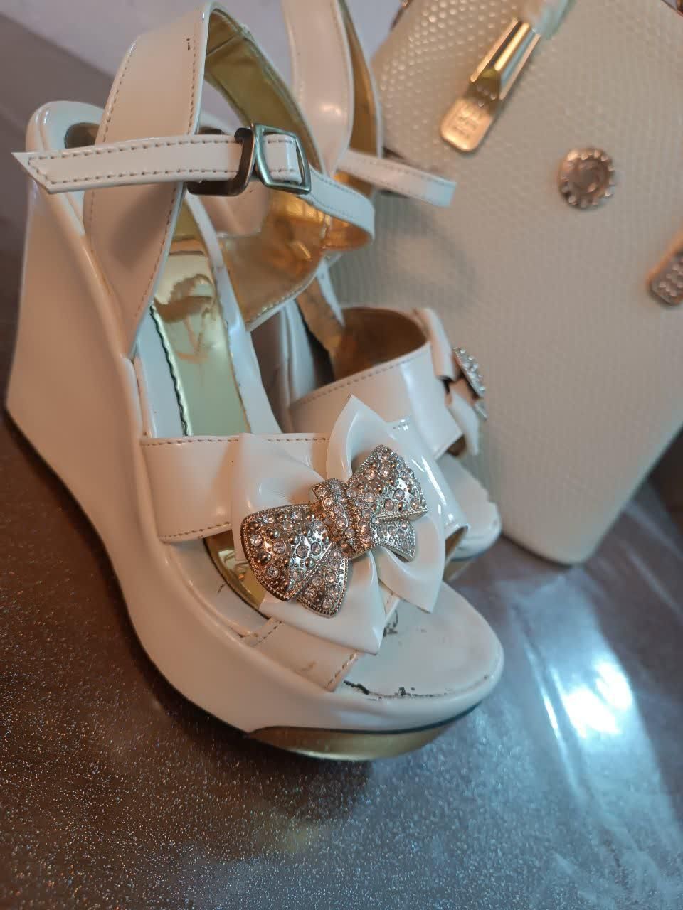 کیف و کفش عروس|کیف، کفش، کمربند|کبودرآهنگ, |دیوار