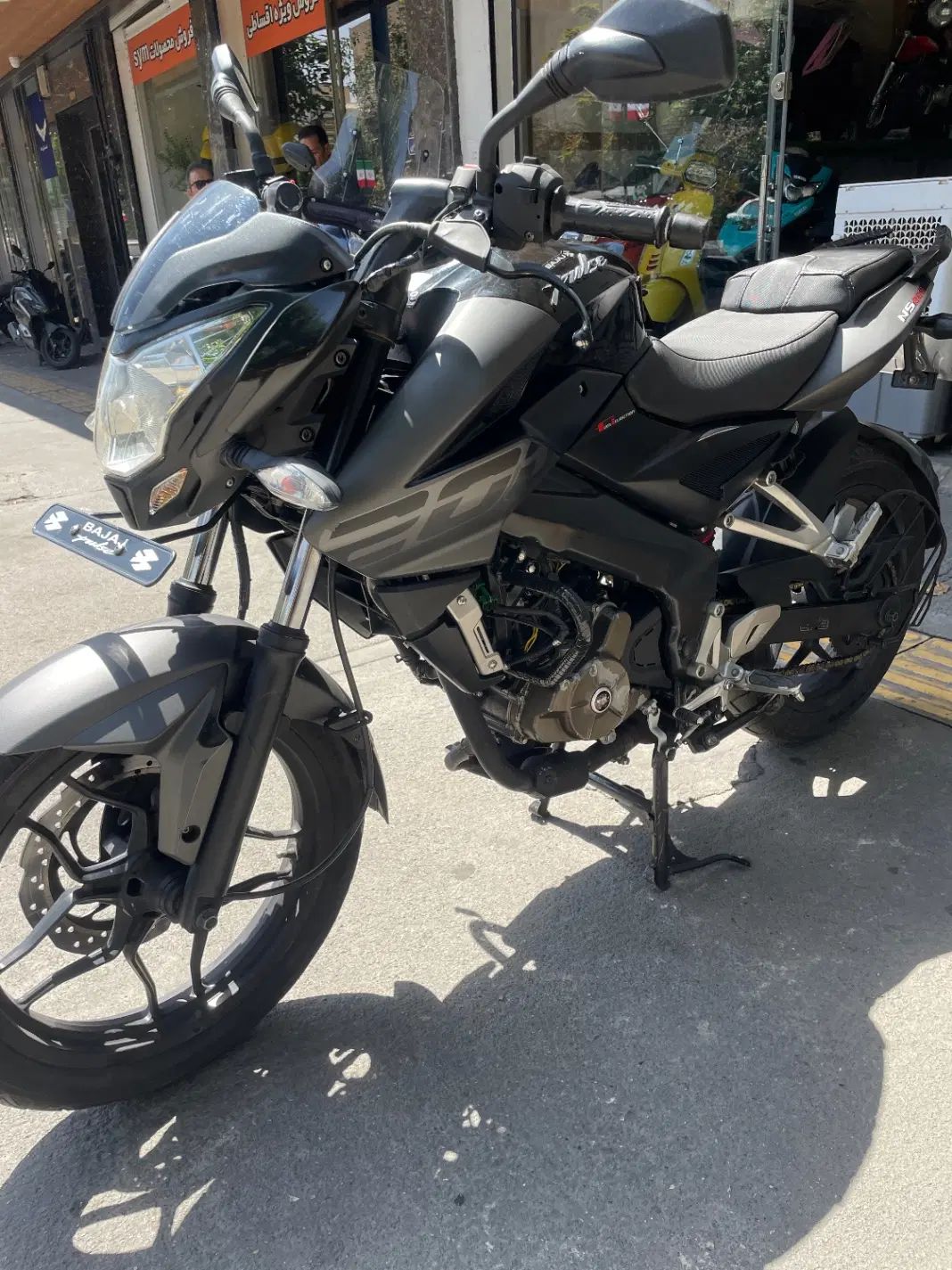 Ns 200 ان اس مدل 97|موتورسیکلت|تهران, آبشار|دیوار