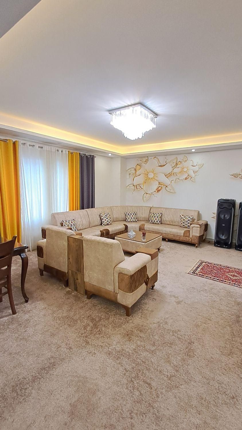 160متری  تک واحدی لوکیشن مناسب|فروش آپارتمان|رشت, شهرک شهید رجایی|دیوار