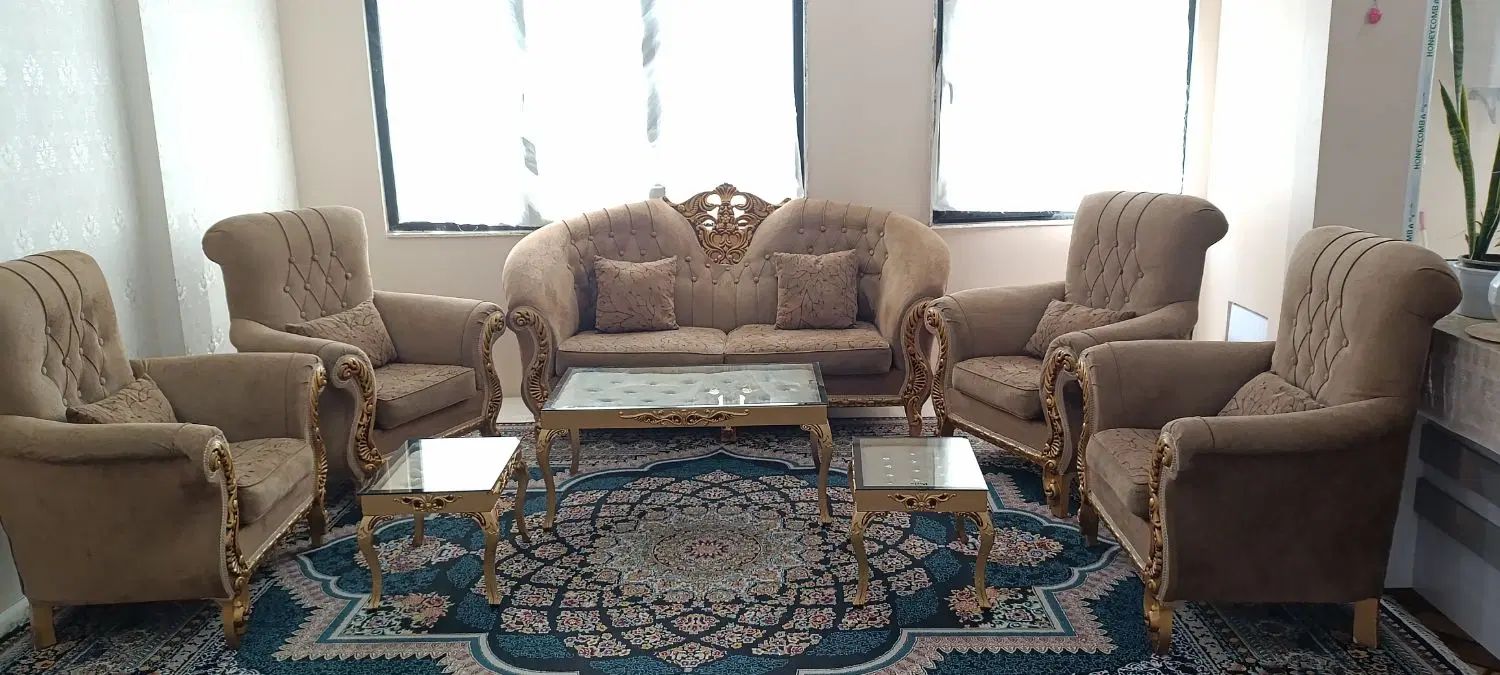 مبل نیمه سلطنتی هفت نفره در حد نو|مبلمان خانگی و میز عسلی|مشهد, ایثار|دیوار