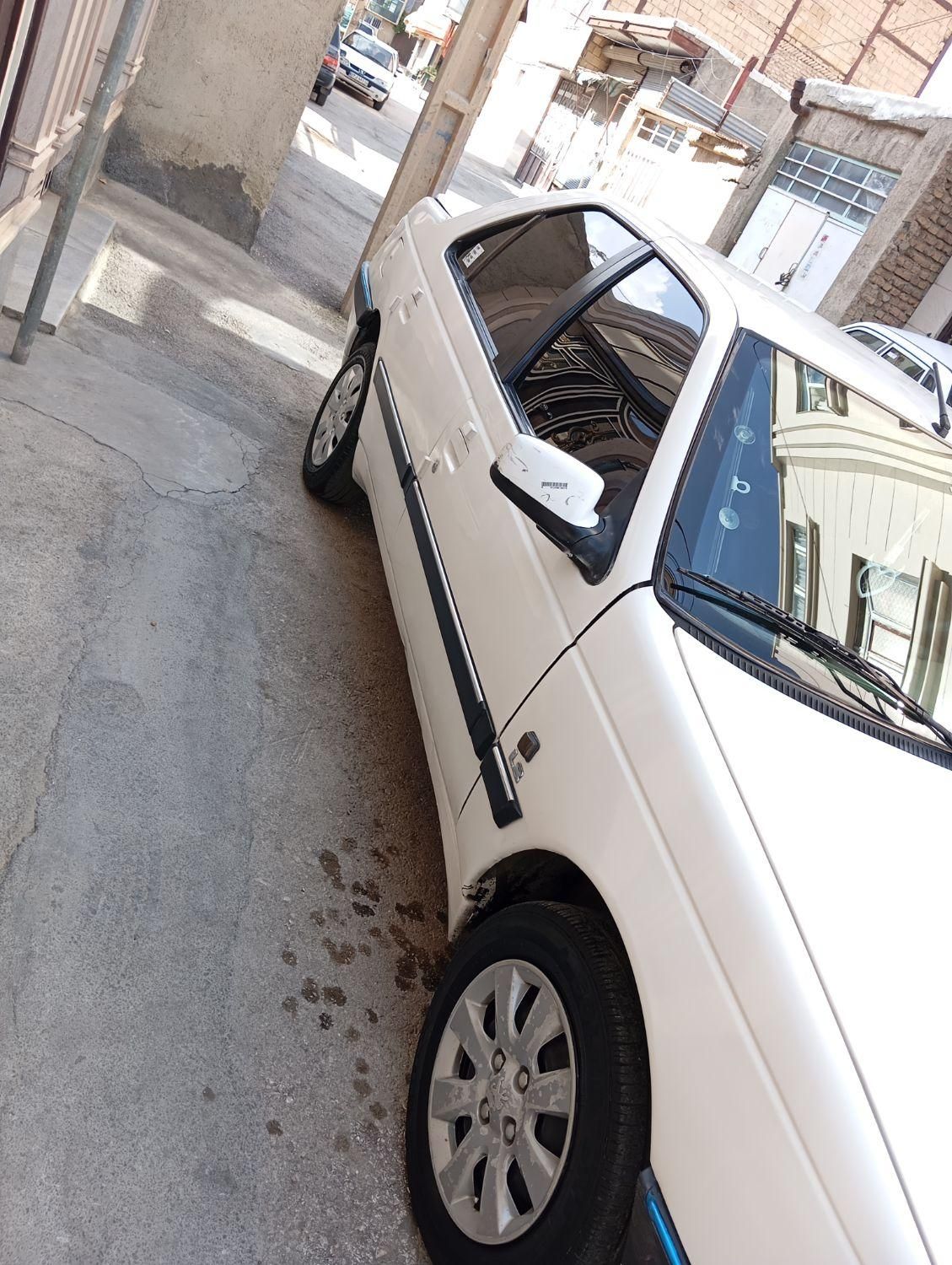 پژو 405 SLX موتور 1800، مدل ۱۳۹۰|خودرو سواری و وانت|همدان, |دیوار