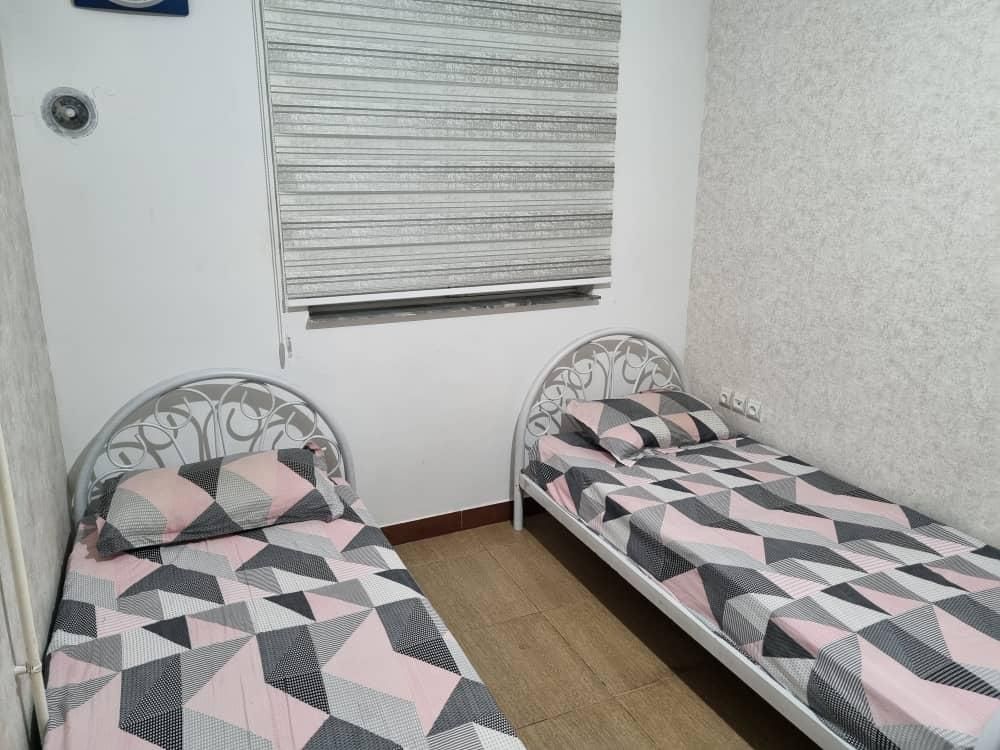 تک واحد دو خواب رشت اتوبان سراوان به فومن|اجارهٔ کوتاه‌مدت آپارتمان و سوئیت|رشت, سلیمانداراب|دیوار