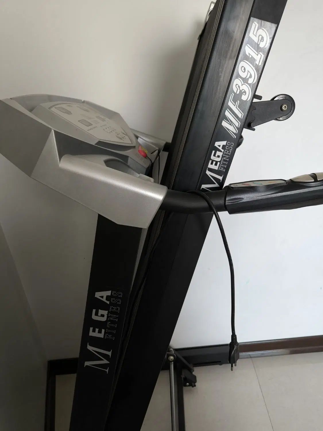 تردمیل خانگی Mega Fitness 3915 (ساخت تایوان)|تجهیزات ورزشی|اصفهان, خانه اصفهان|دیوار