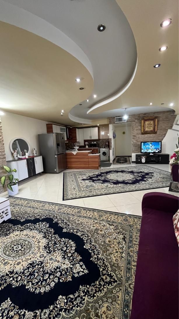 فروش واحد۱۰۰ متری نقلی تاپ لوکیشن فاز۳ شهرک فجر|فروش آپارتمان|ورامین, شهرک فجر|دیوار