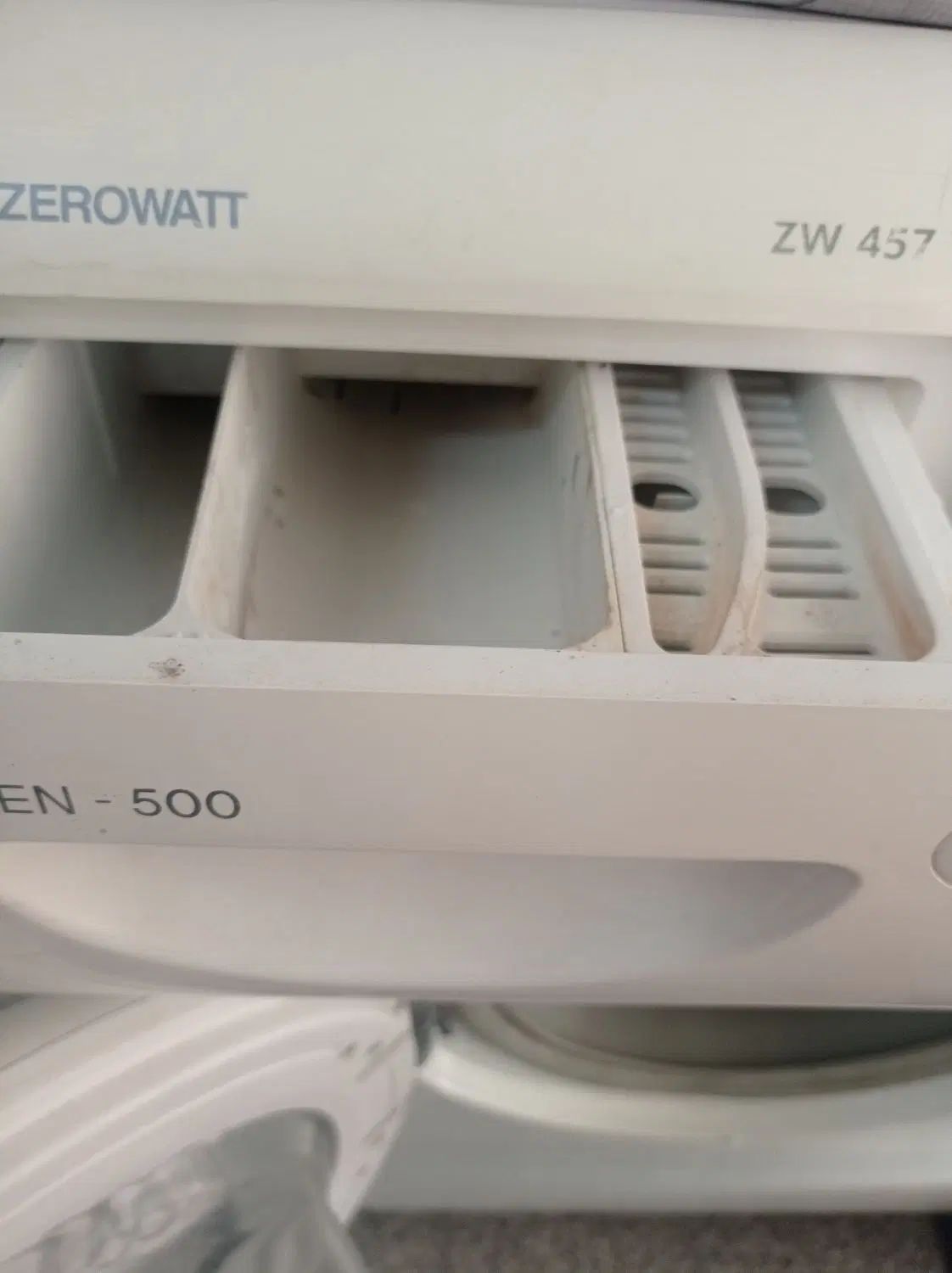 ماشین لباسشویی زیرووات - Zerowatt|ماشین لباسشویی و خشک‌کن لباس|اصفهان, هفتون|دیوار