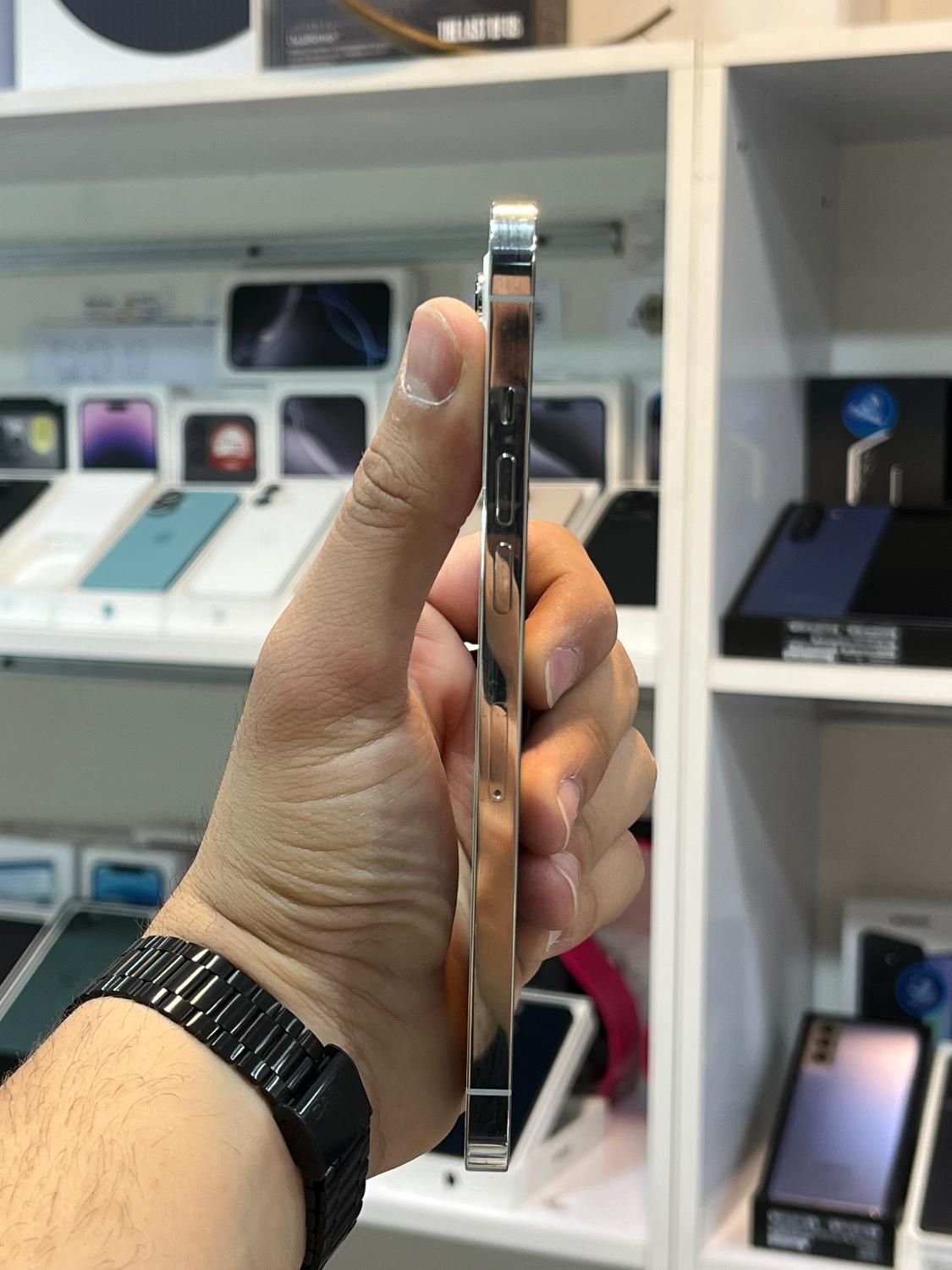 Iphone 12 Pro max 256GB مشابه اکبند اقتصادی|موبایل|کرج, کوی امامیه|دیوار