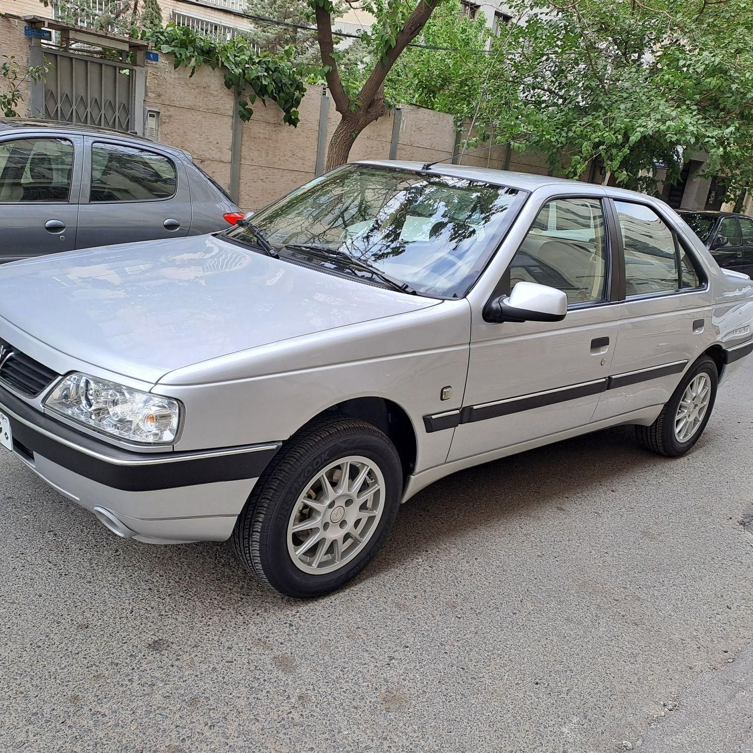 بدون مشابه پژو 405 SLX موتور 1800، مدل ۱۳۸۹|خودرو سواری و وانت|تهران, عباس‌آباد|دیوار
