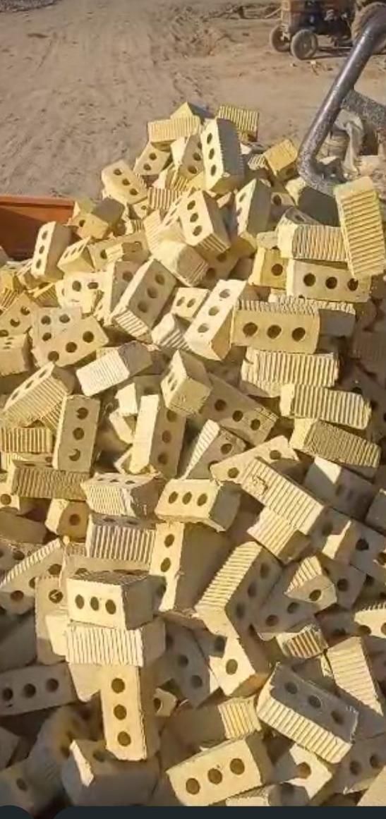 فروش آجر سه گل وگری با قیمت بسیار خوب|مصالح و تجهیزات ساختمان|مرودشت, تخت جمشید|دیوار