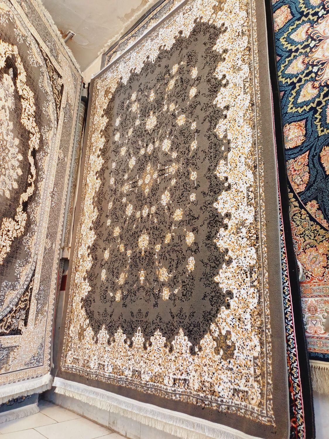 طوفان تخفیف فرش حاجی حسینی طلاب ۶و۹ و۱۲متری|فرش|مشهد, طلاب|دیوار