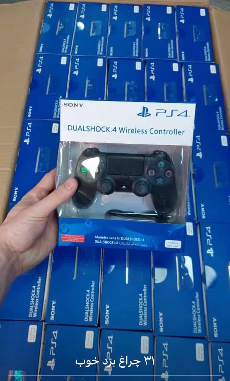 دسته‌های کپی و اورجینال PS4 با قیمت مناسب|کنسول، بازی ویدئویی و آنلاین|قم, ارم|دیوار